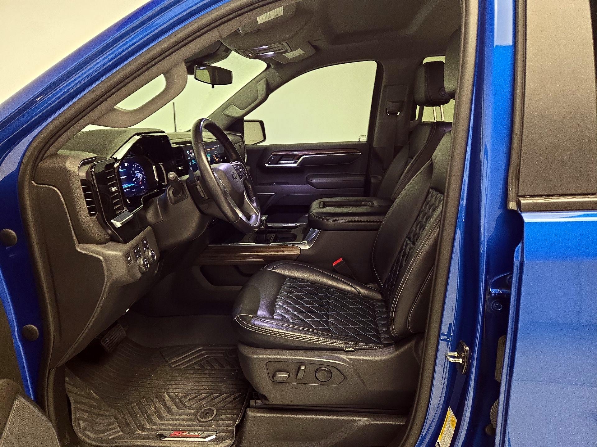 Thumbnail: 2022 Chevrolet Silverado 1500 - 11