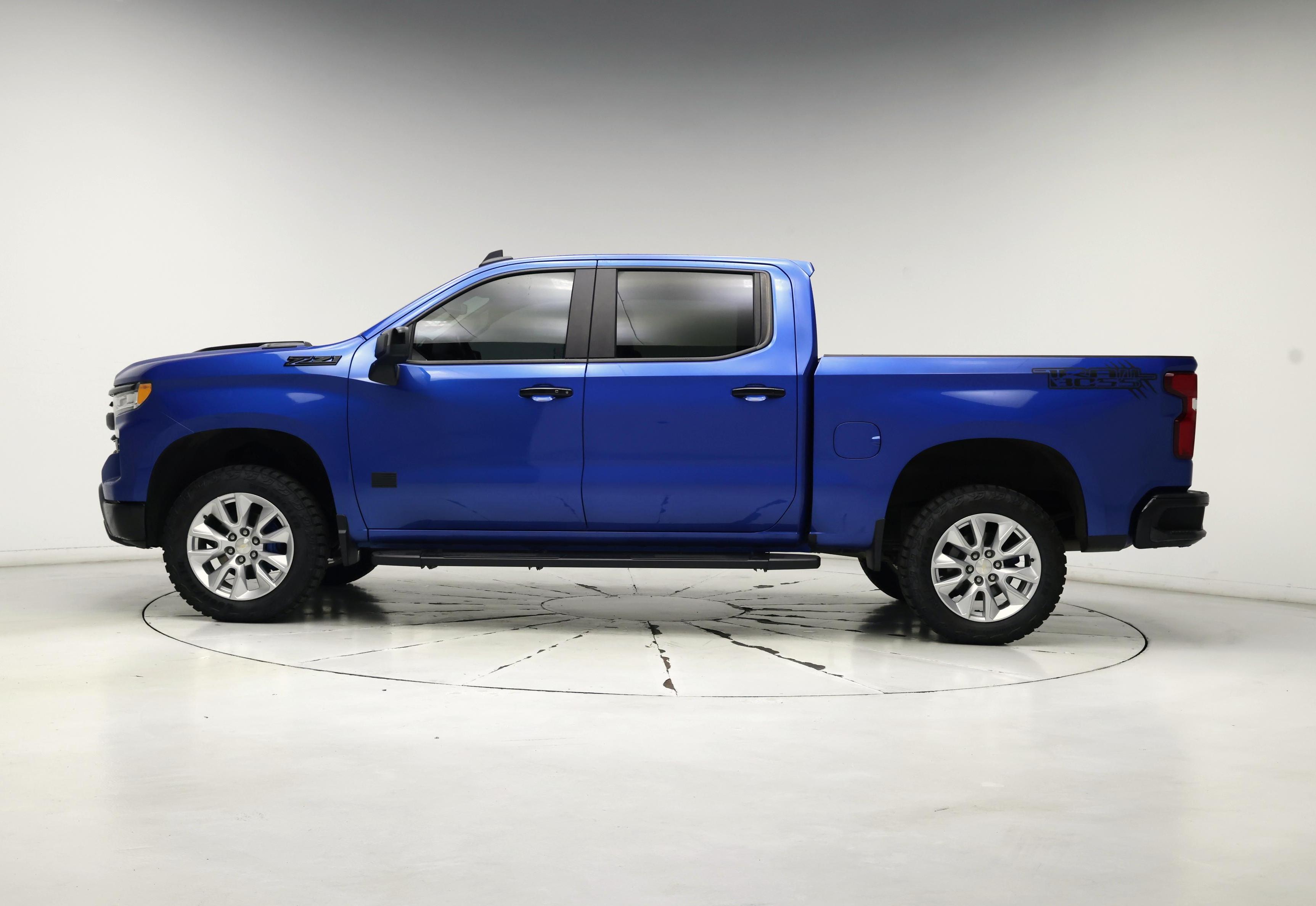 Thumbnail: 2022 Chevrolet Silverado 1500 - 3