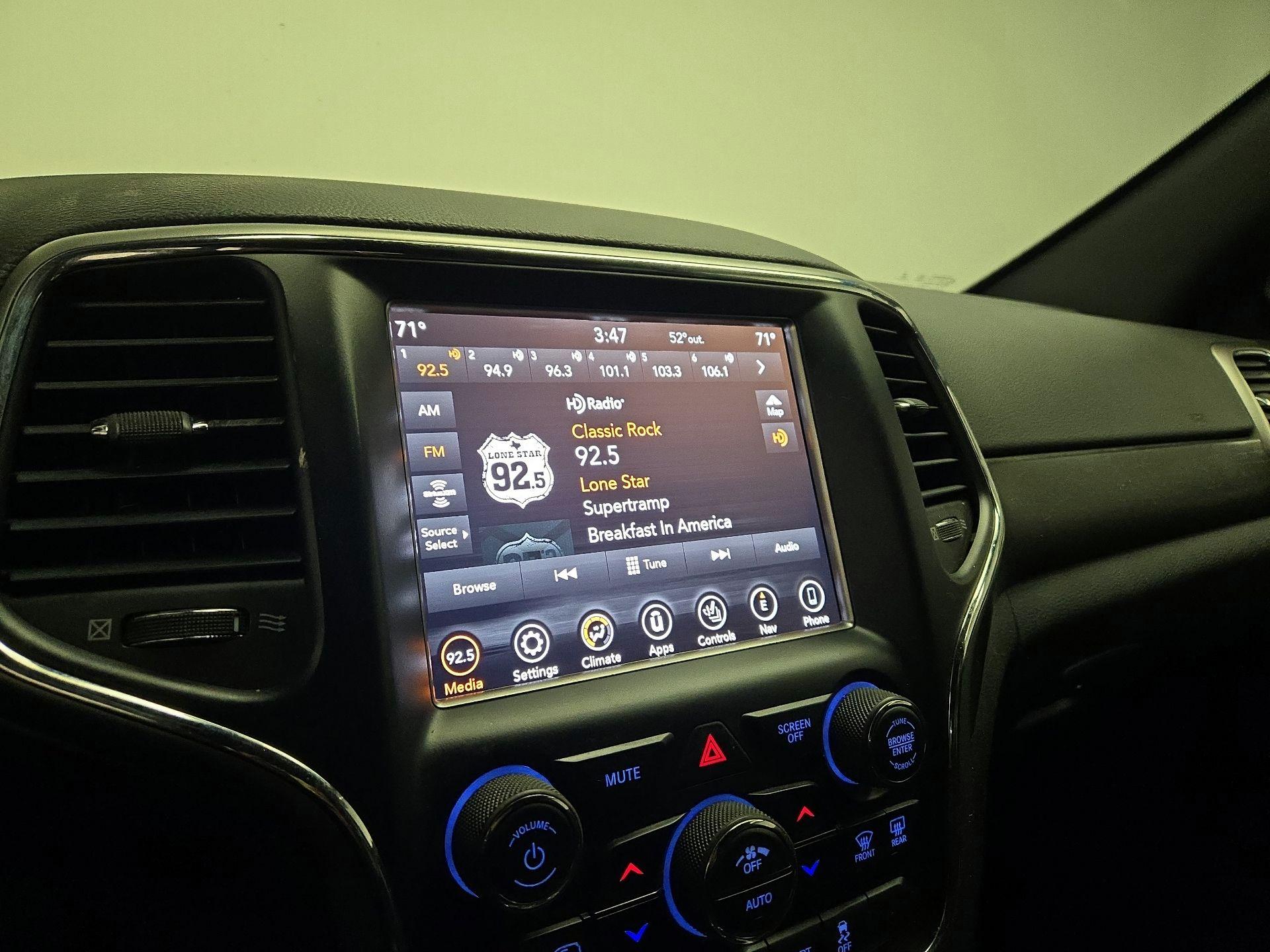 Thumbnail: 2018 Jeep Grand Cherokee - 15