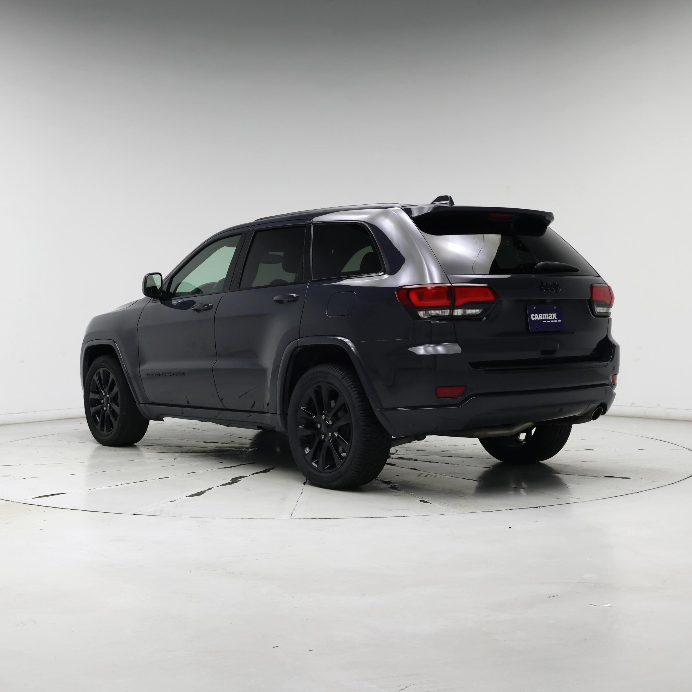 Thumbnail: 2018 Jeep Grand Cherokee - 2