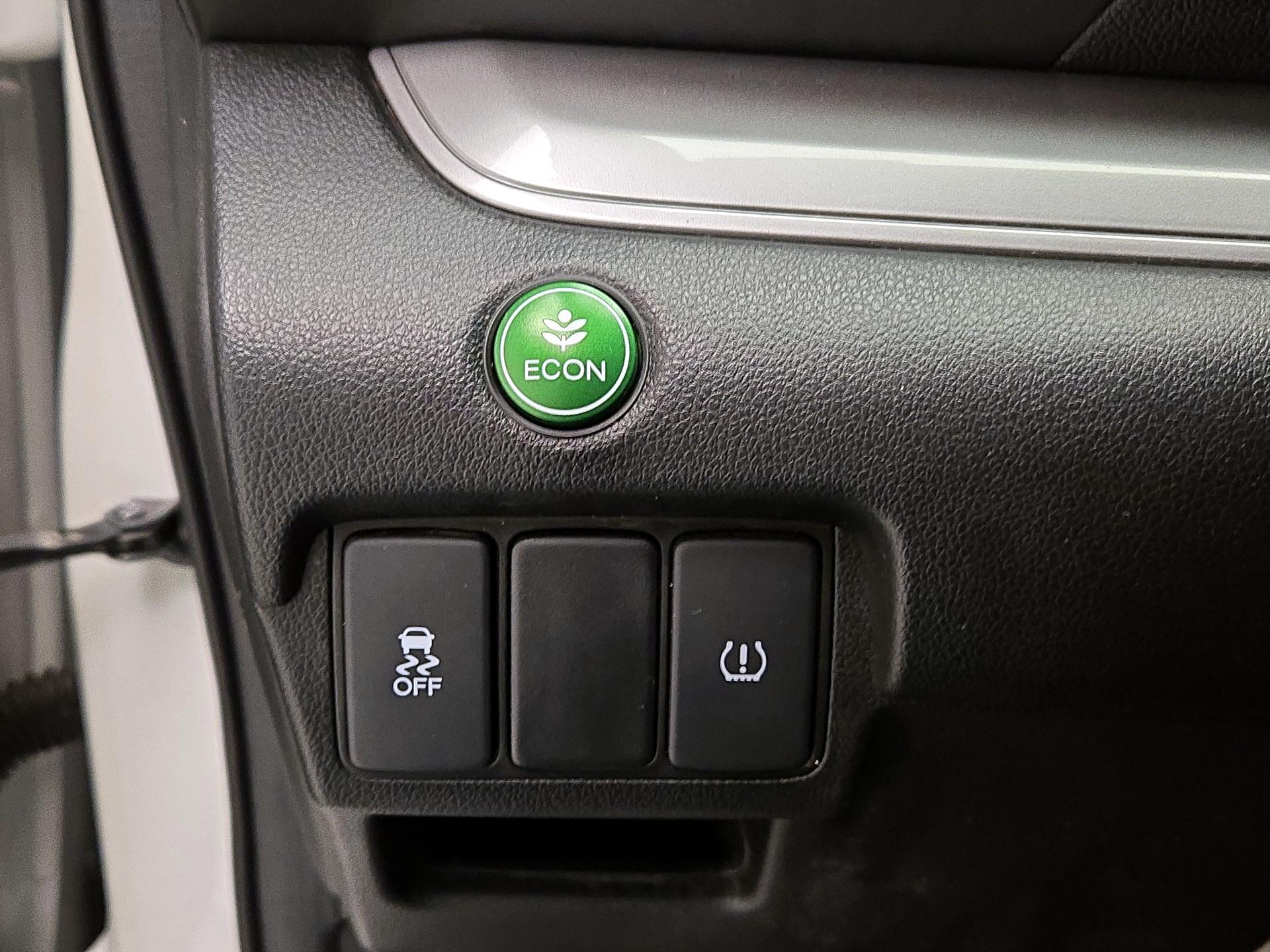 Thumbnail: 2015 Honda CR-V - 13