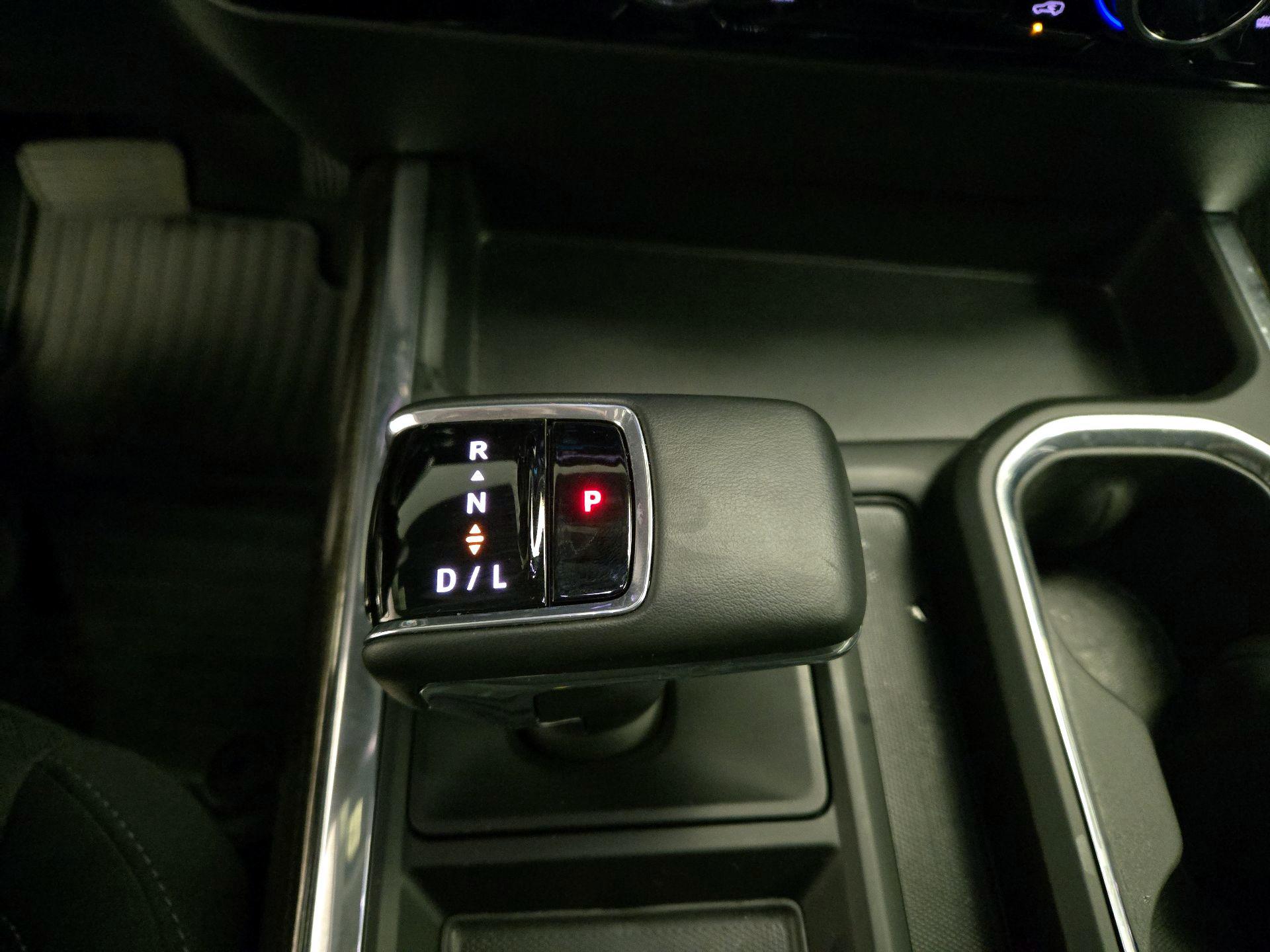 Thumbnail: 2025 Chevrolet Silverado 1500 - 18