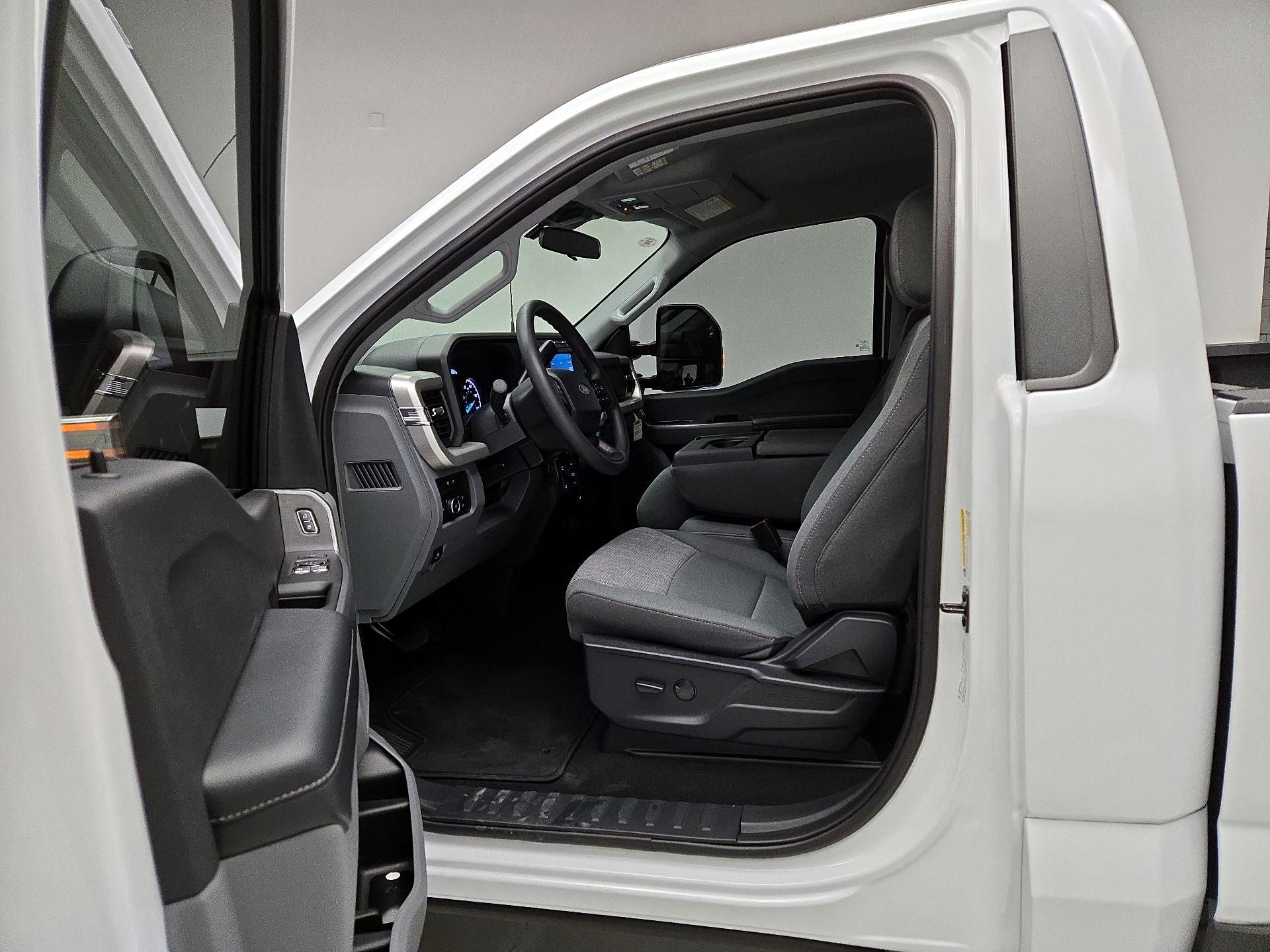 Thumbnail: 2024 Ford F-350 - 9