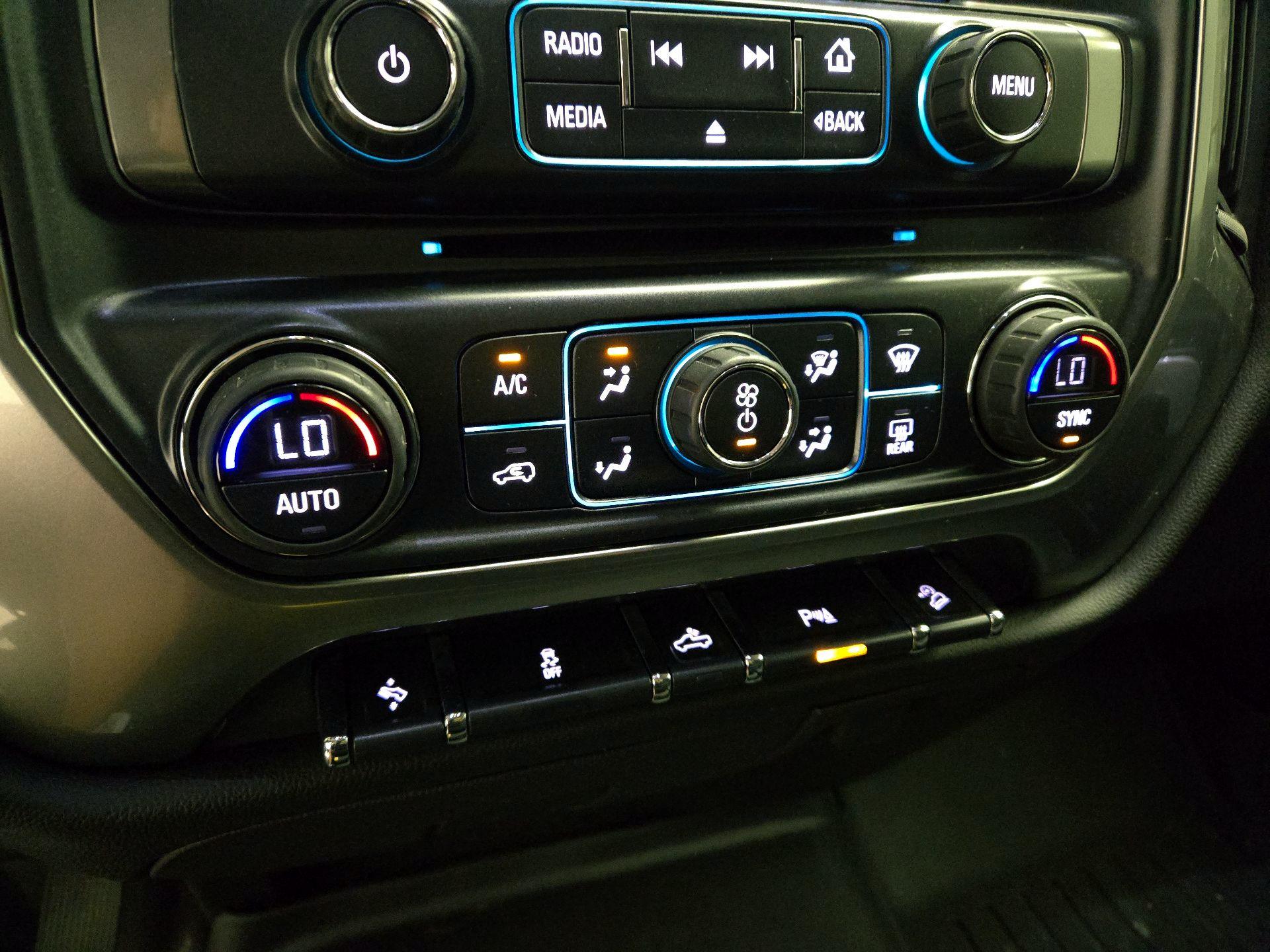 Thumbnail: 2016 Chevrolet Silverado 2500 - 16