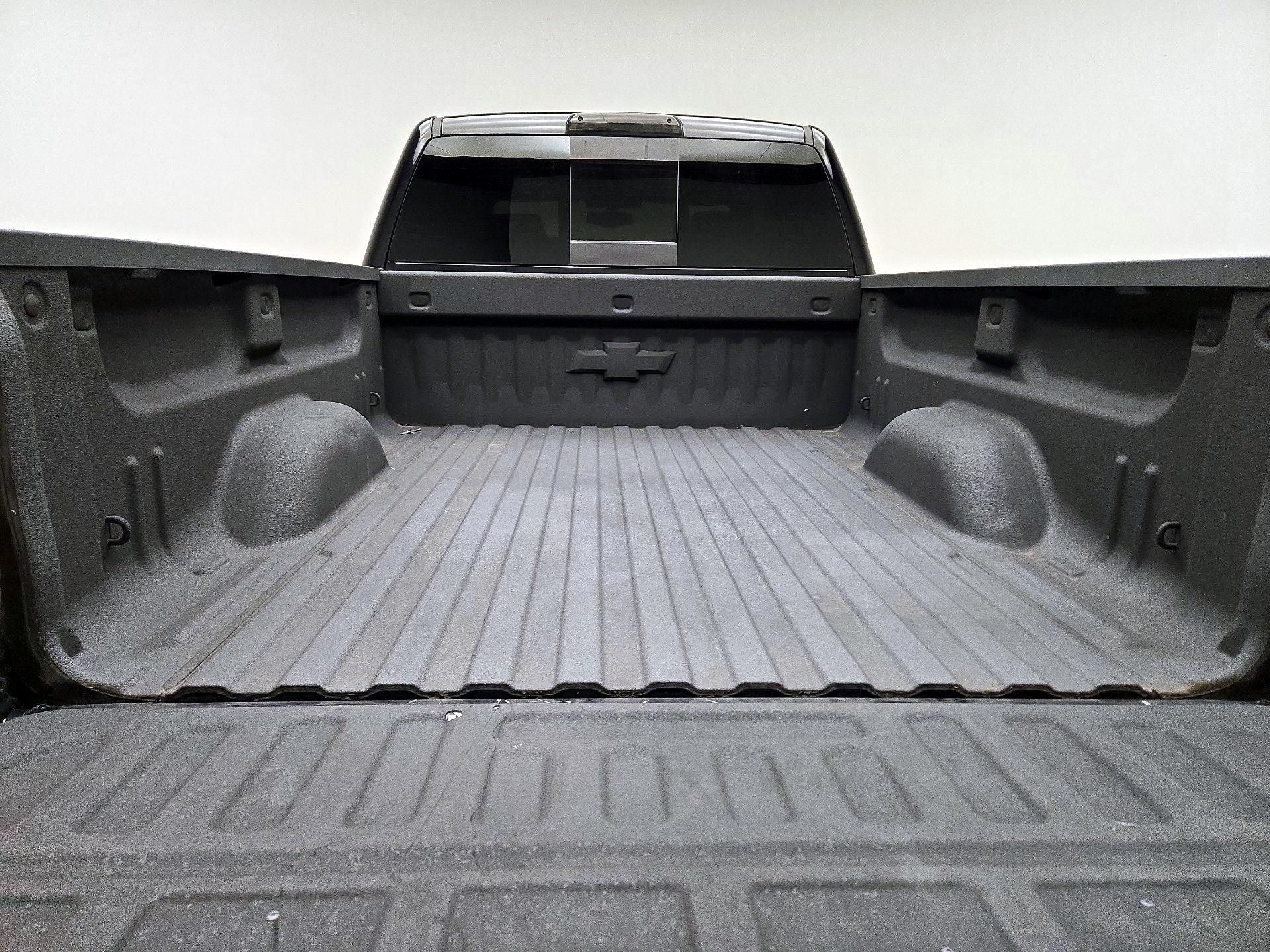 Thumbnail: 2016 Chevrolet Silverado 2500 - 20