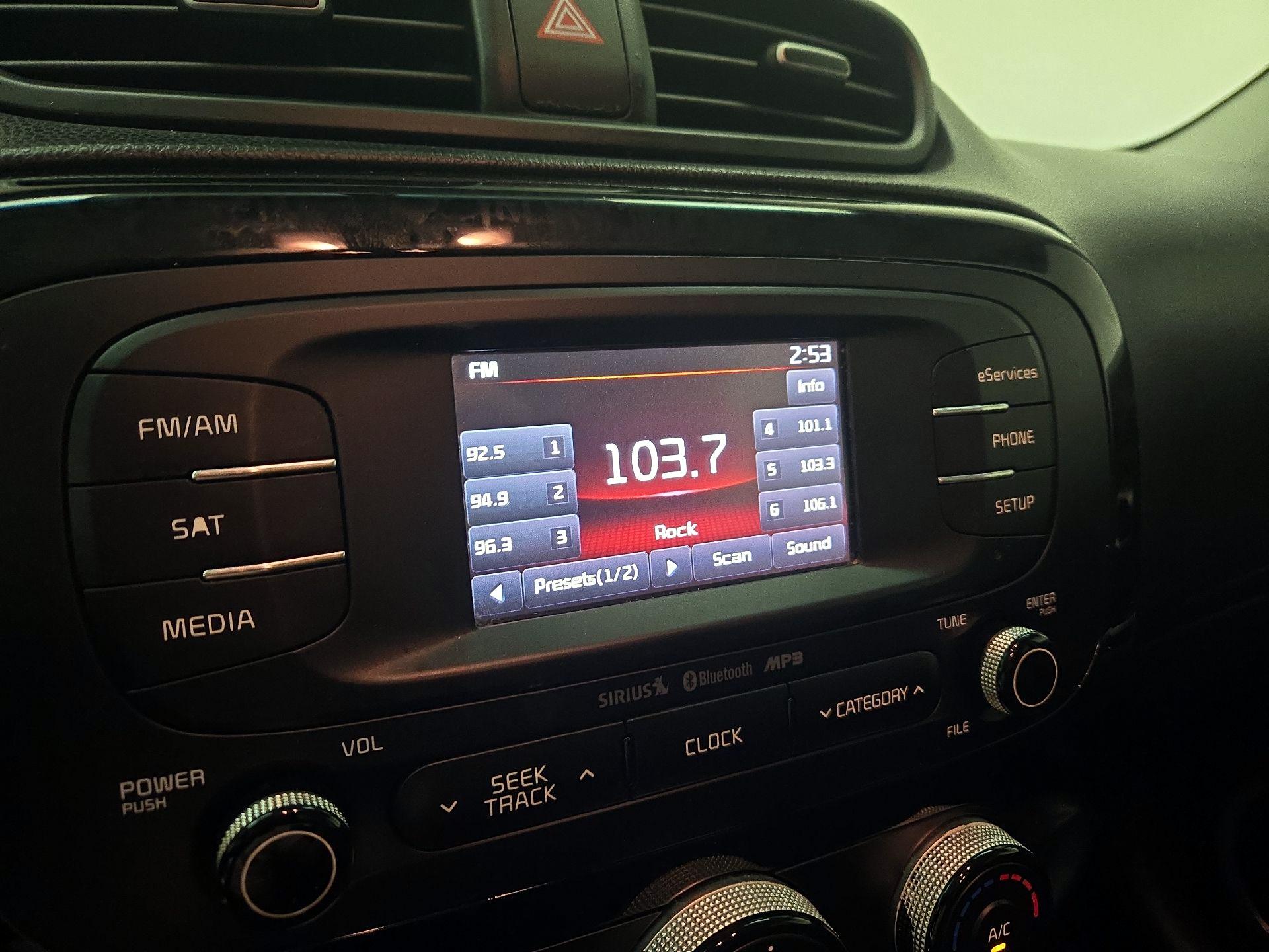 Thumbnail: 2016 Kia Soul - 15