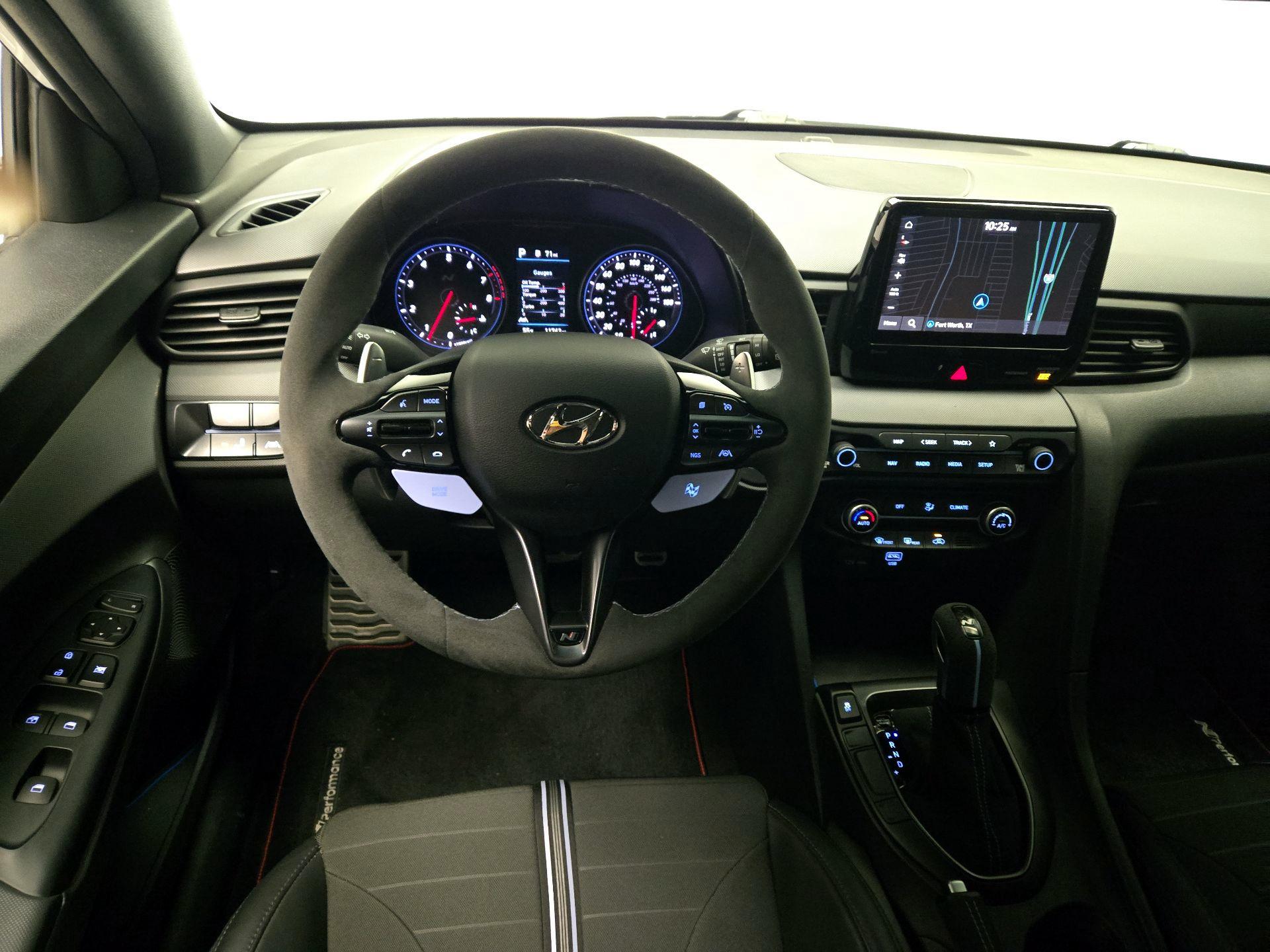 Thumbnail: 2021 Hyundai Veloster - 10