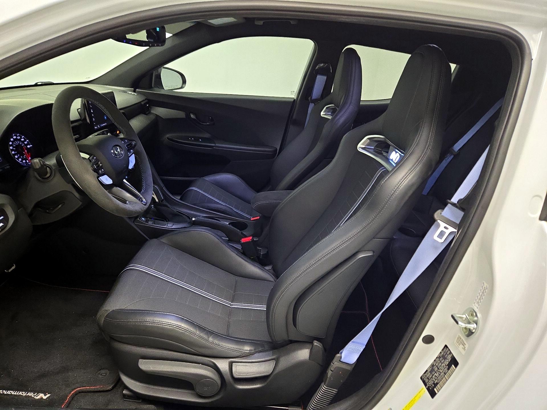 Thumbnail: 2021 Hyundai Veloster - 11