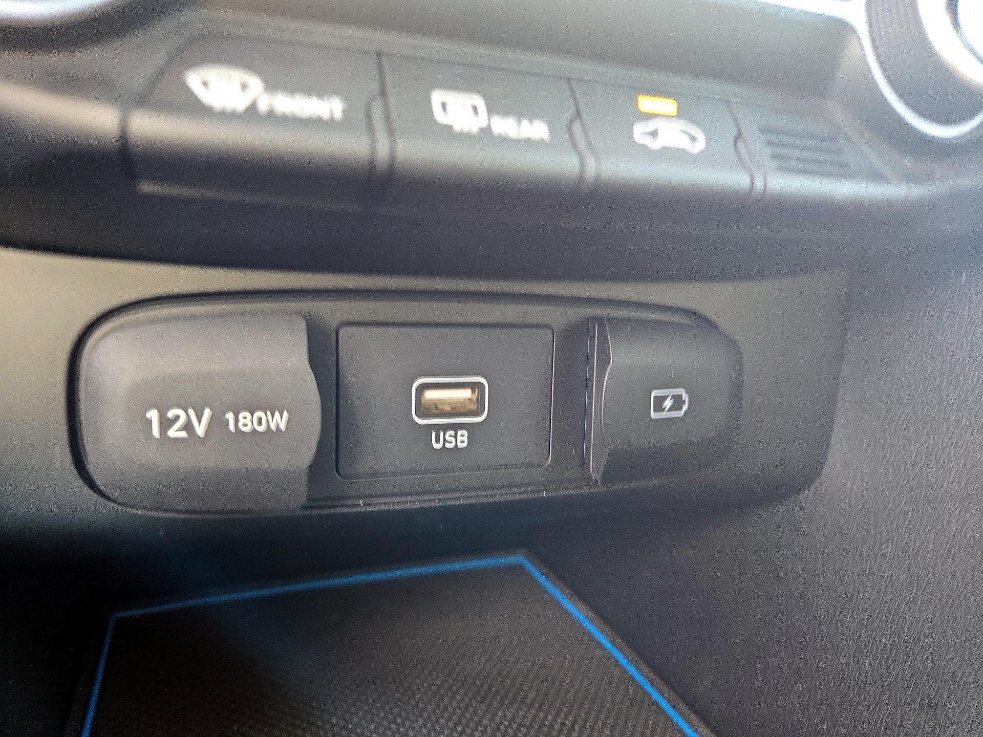 Thumbnail: 2021 Hyundai Veloster - 19