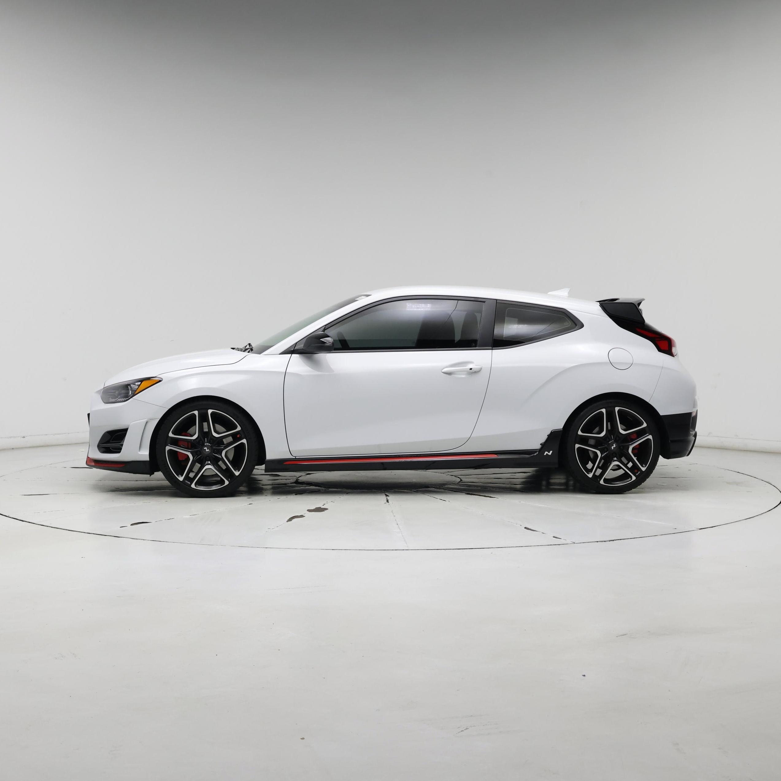 Thumbnail: 2021 Hyundai Veloster - 3