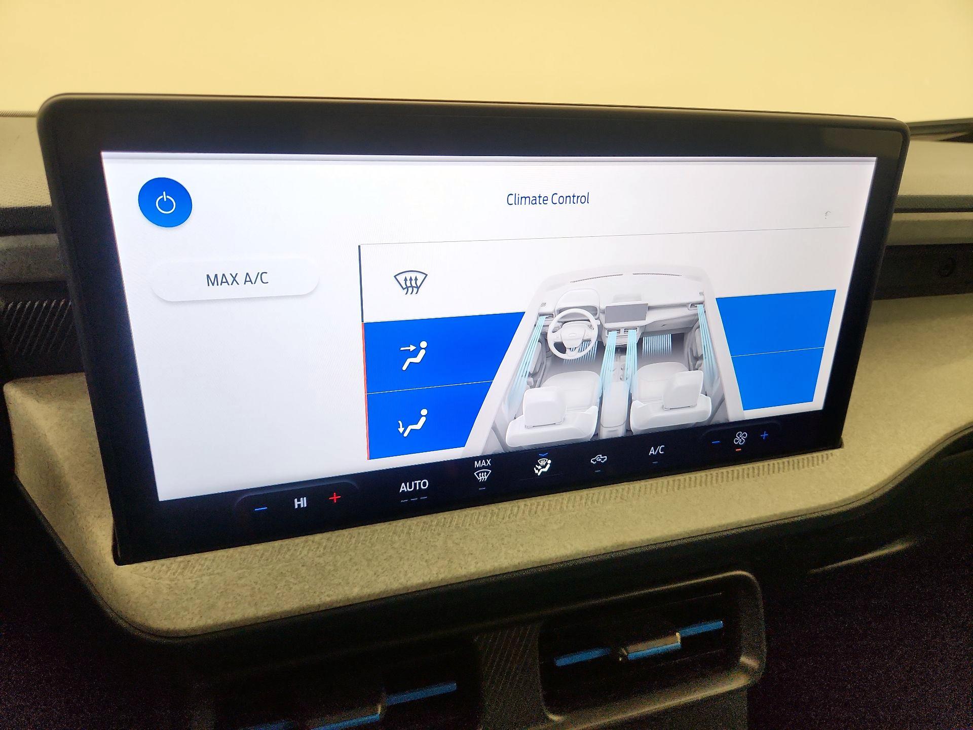 Thumbnail: 2025 Ford Maverick - 16