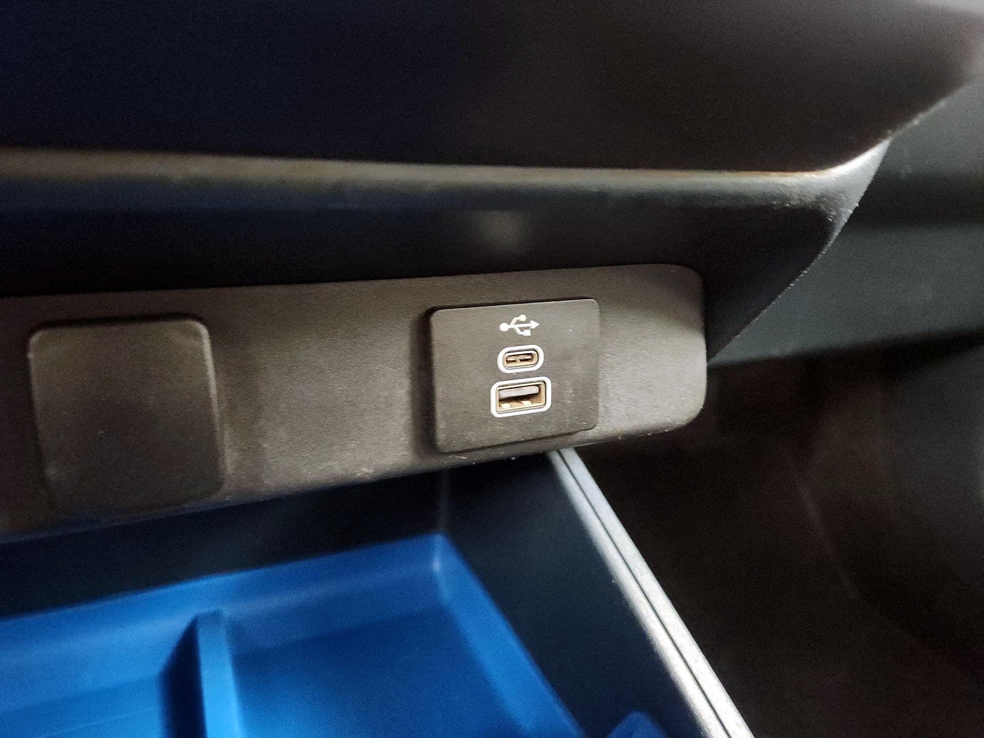 Thumbnail: 2025 Ford Maverick - 18