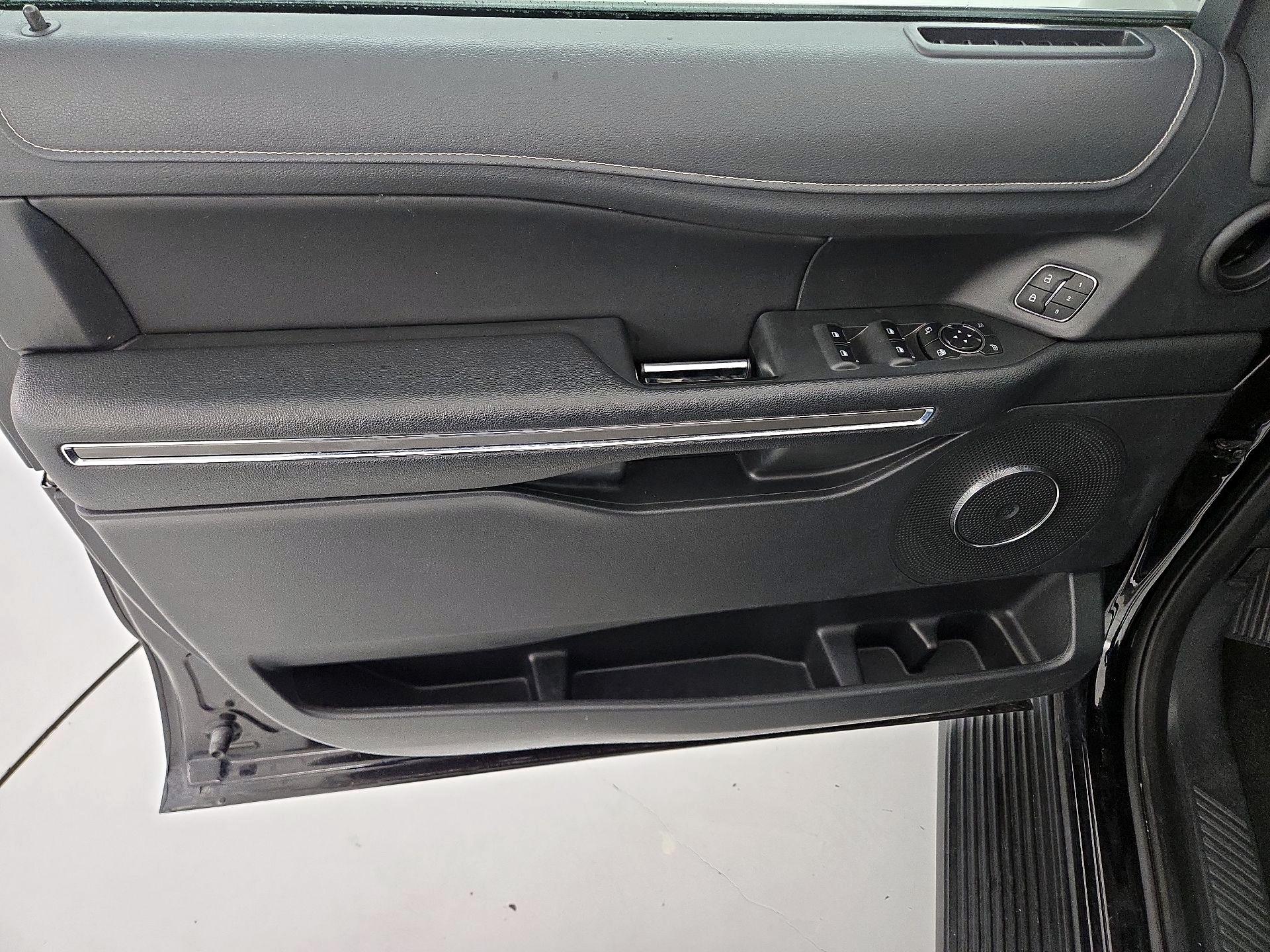 Thumbnail: 2024 Ford Expedition MAX - 12