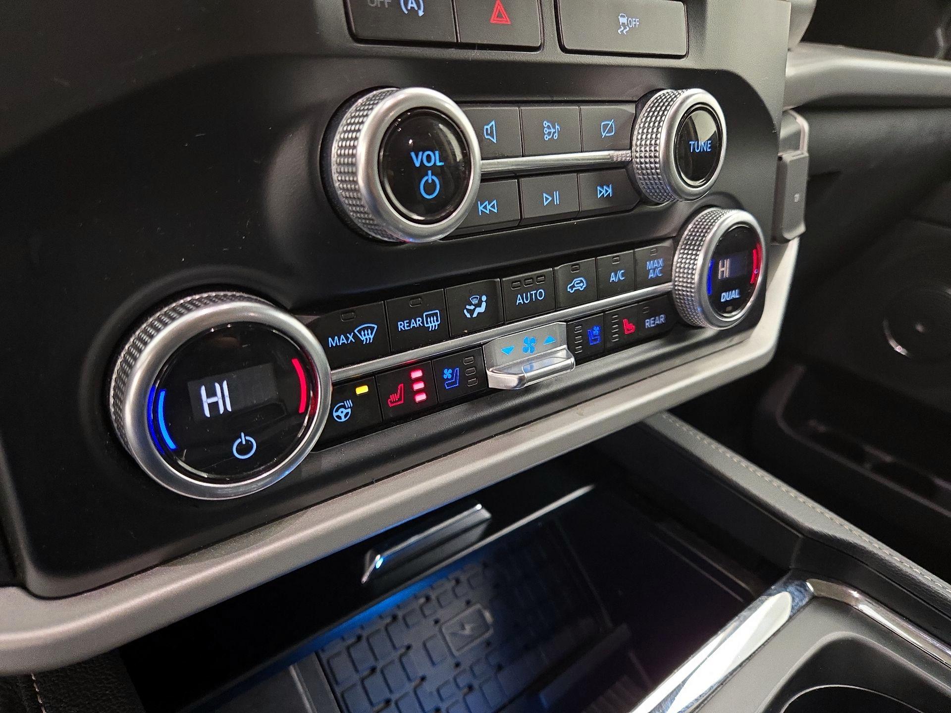 Thumbnail: 2024 Ford Expedition MAX - 17