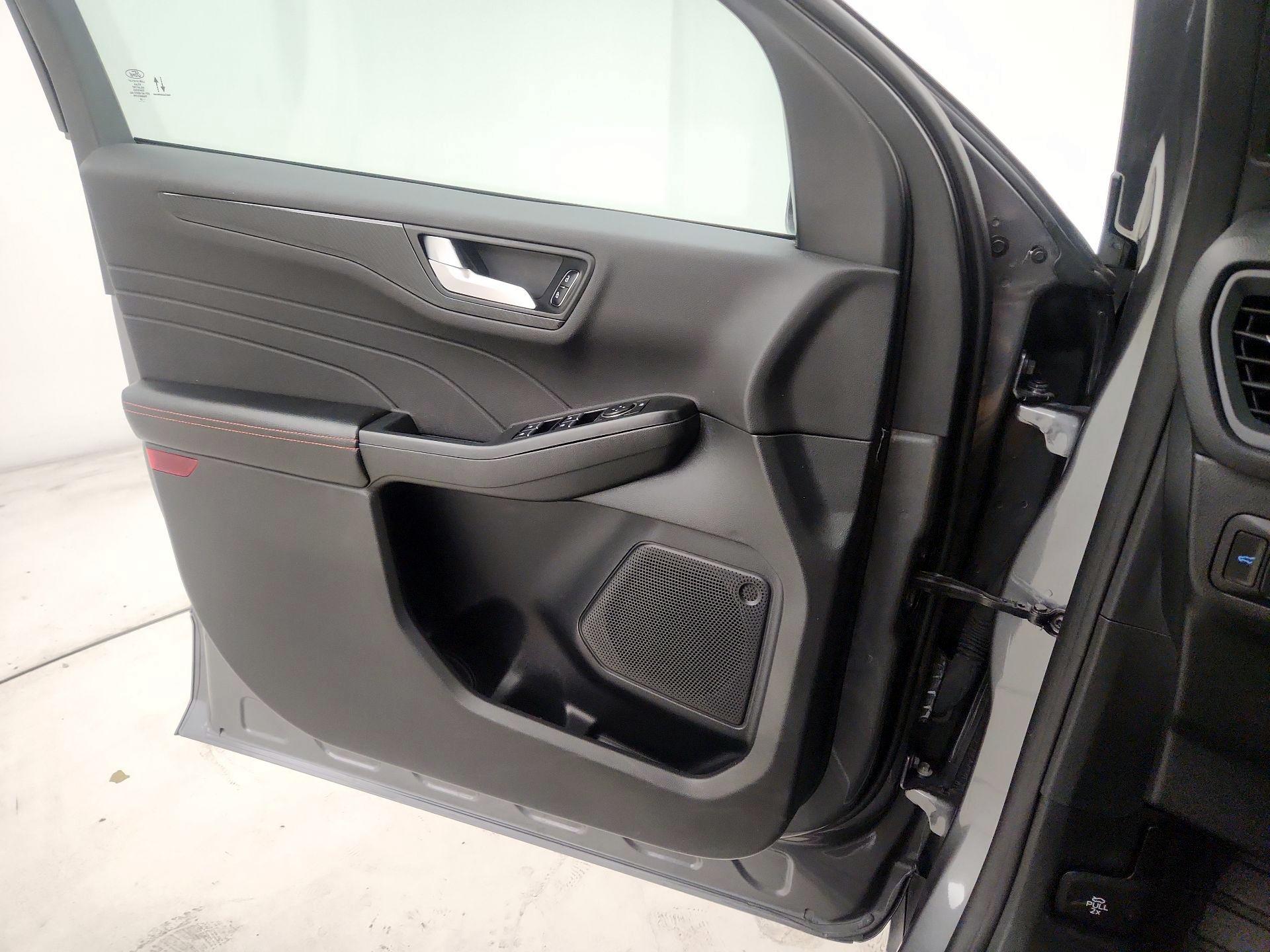 Thumbnail: 2023 Ford Escape - 12