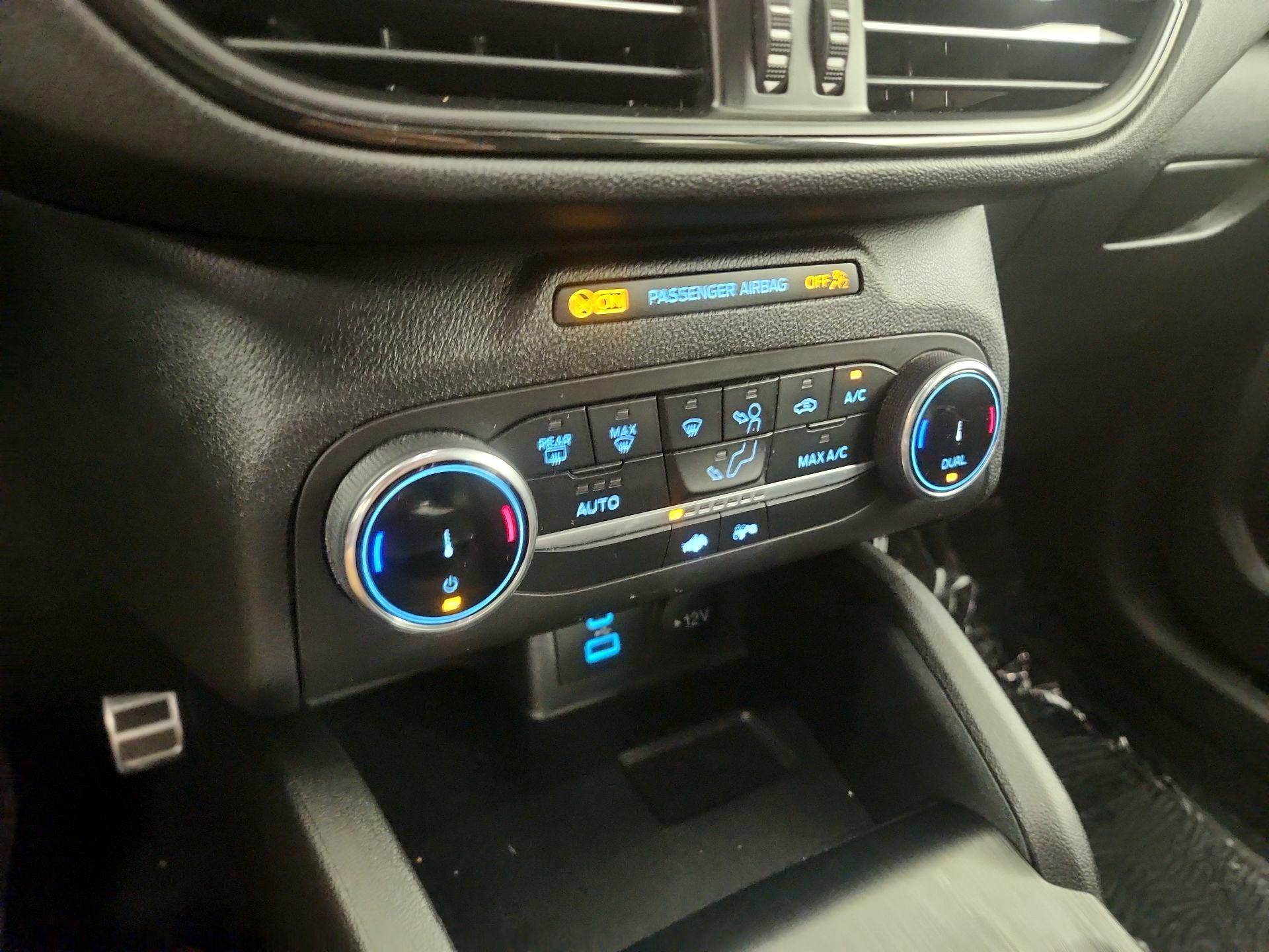 Thumbnail: 2023 Ford Escape - 16