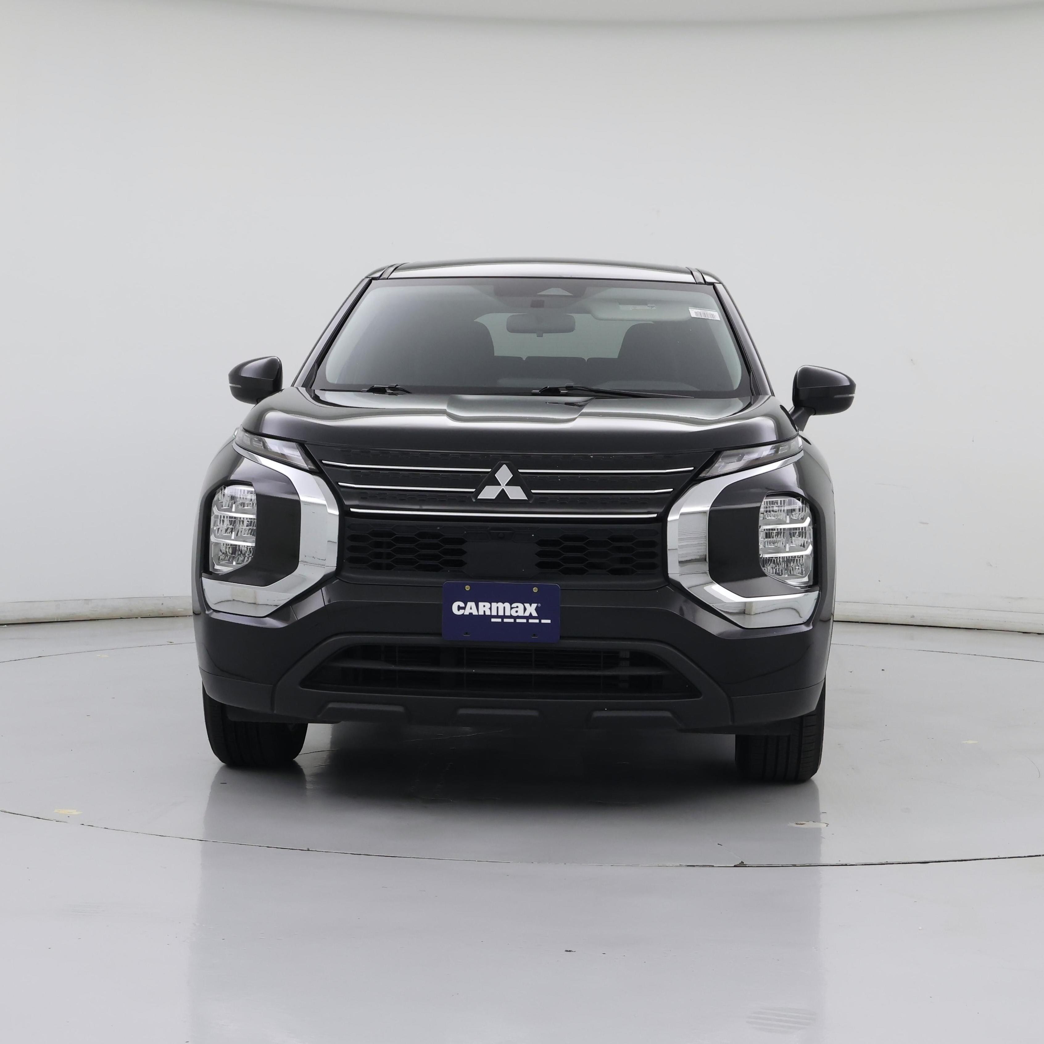 Thumbnail: 2023 Mitsubishi Outlander - 5