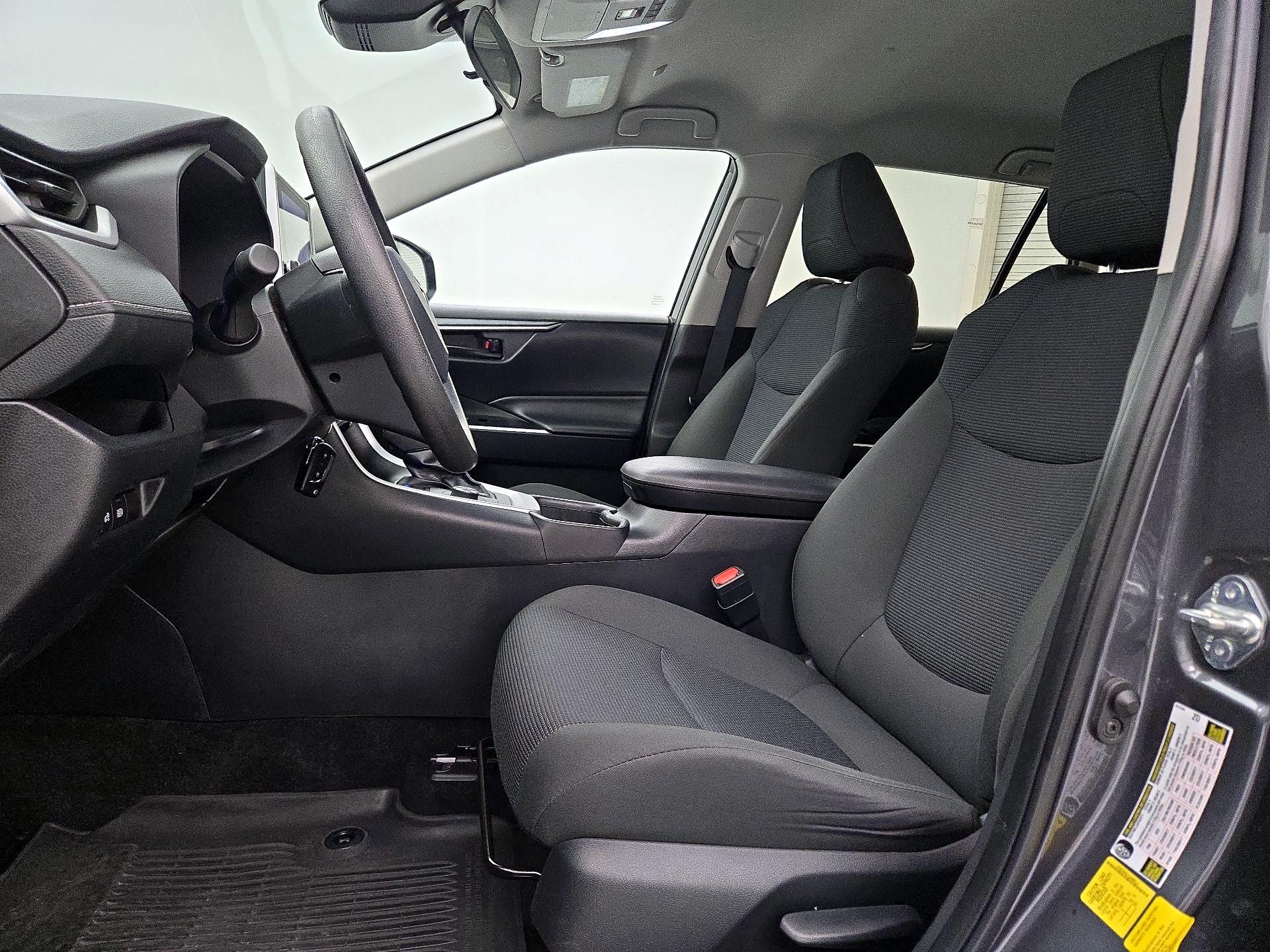 Thumbnail: 2024 Toyota RAV4 - 11