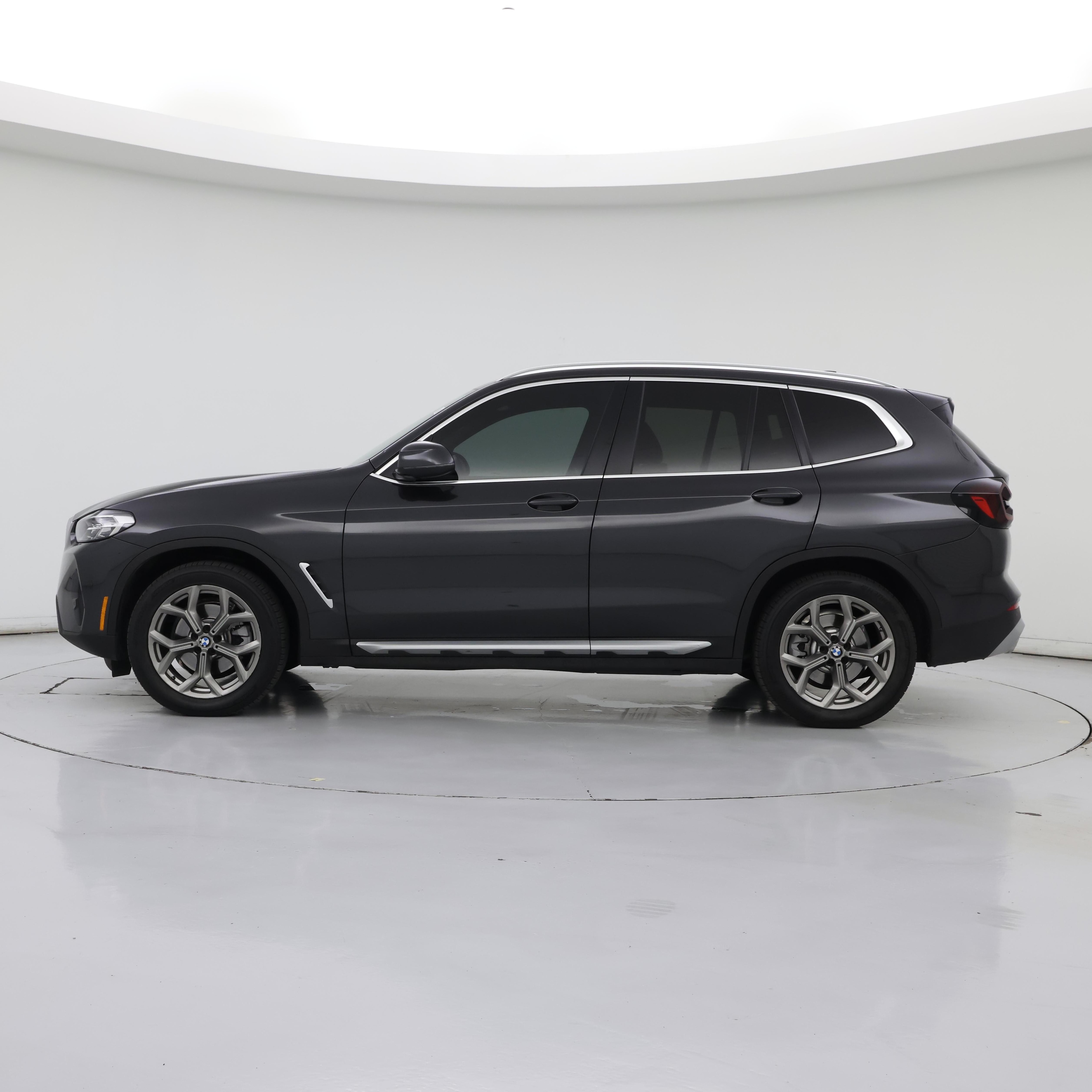 Thumbnail: 2022 BMW X3 - 3