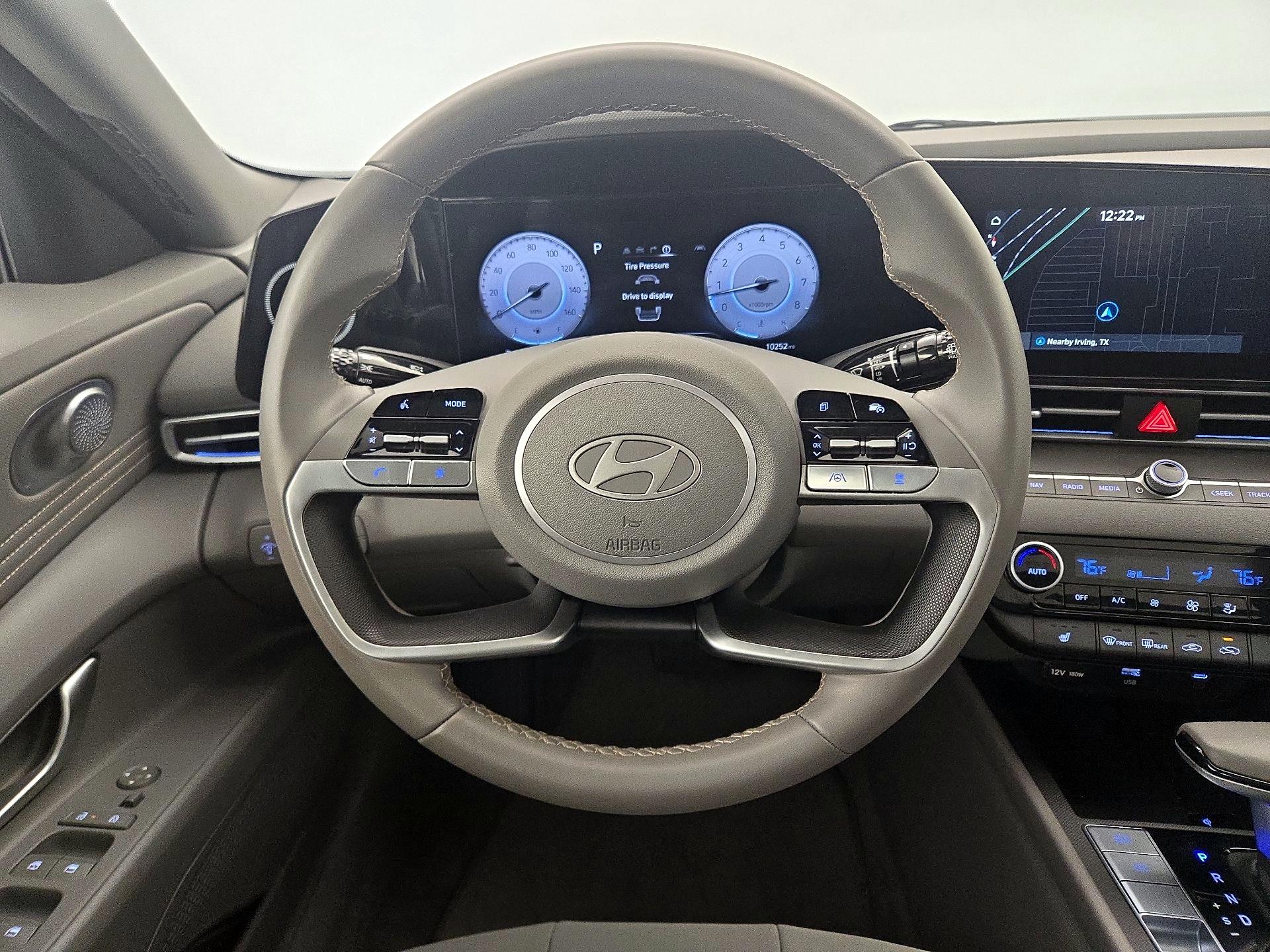 Thumbnail: 2025 Hyundai Elantra - 10