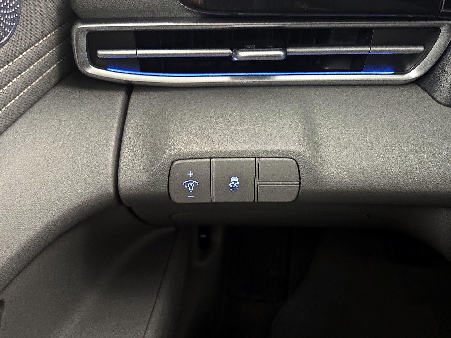 Thumbnail: 2025 Hyundai Elantra - 13