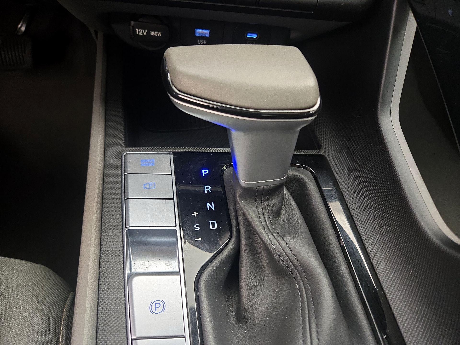 Thumbnail: 2025 Hyundai Elantra - 18