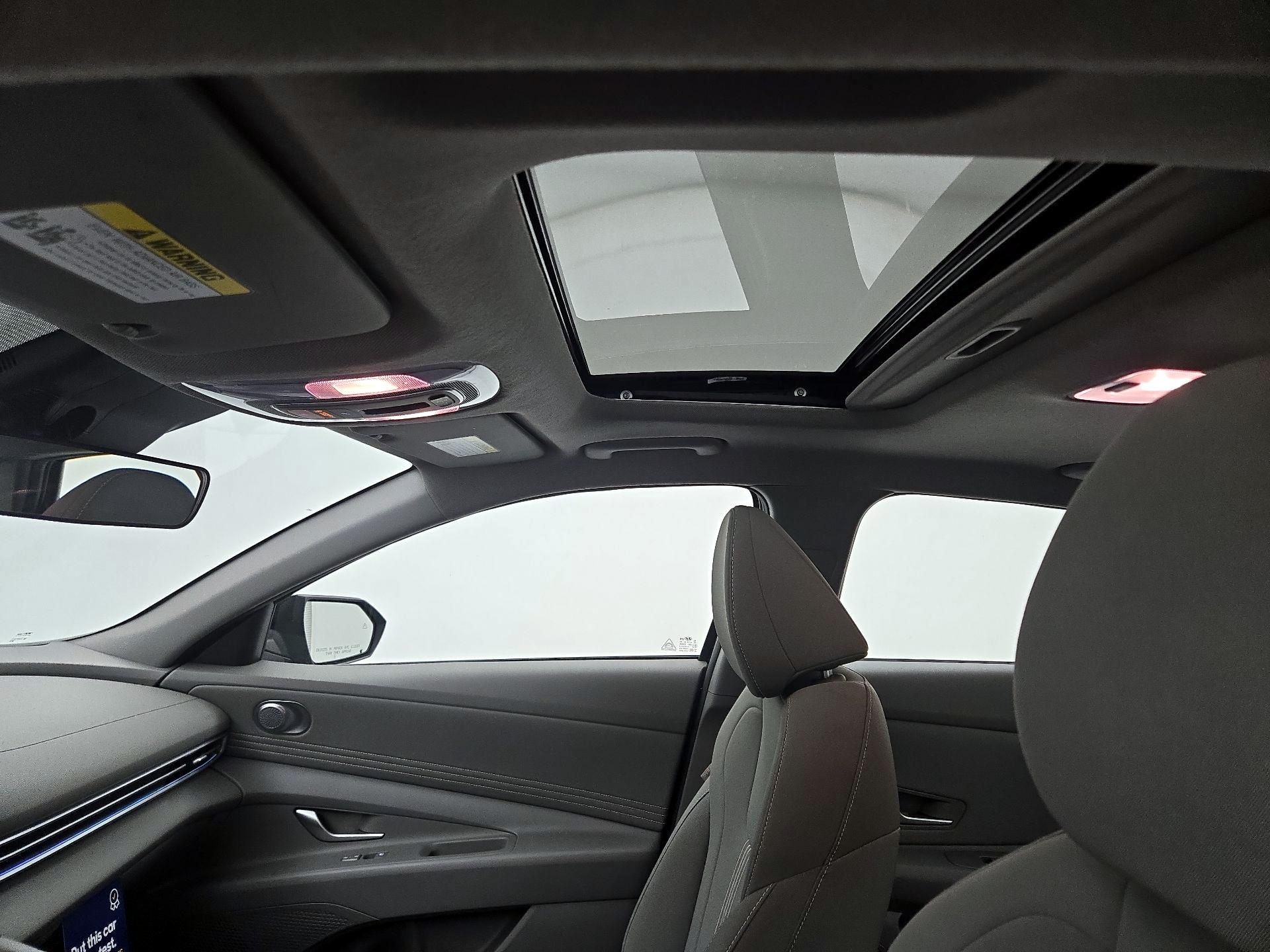 Thumbnail: 2025 Hyundai Elantra - 20