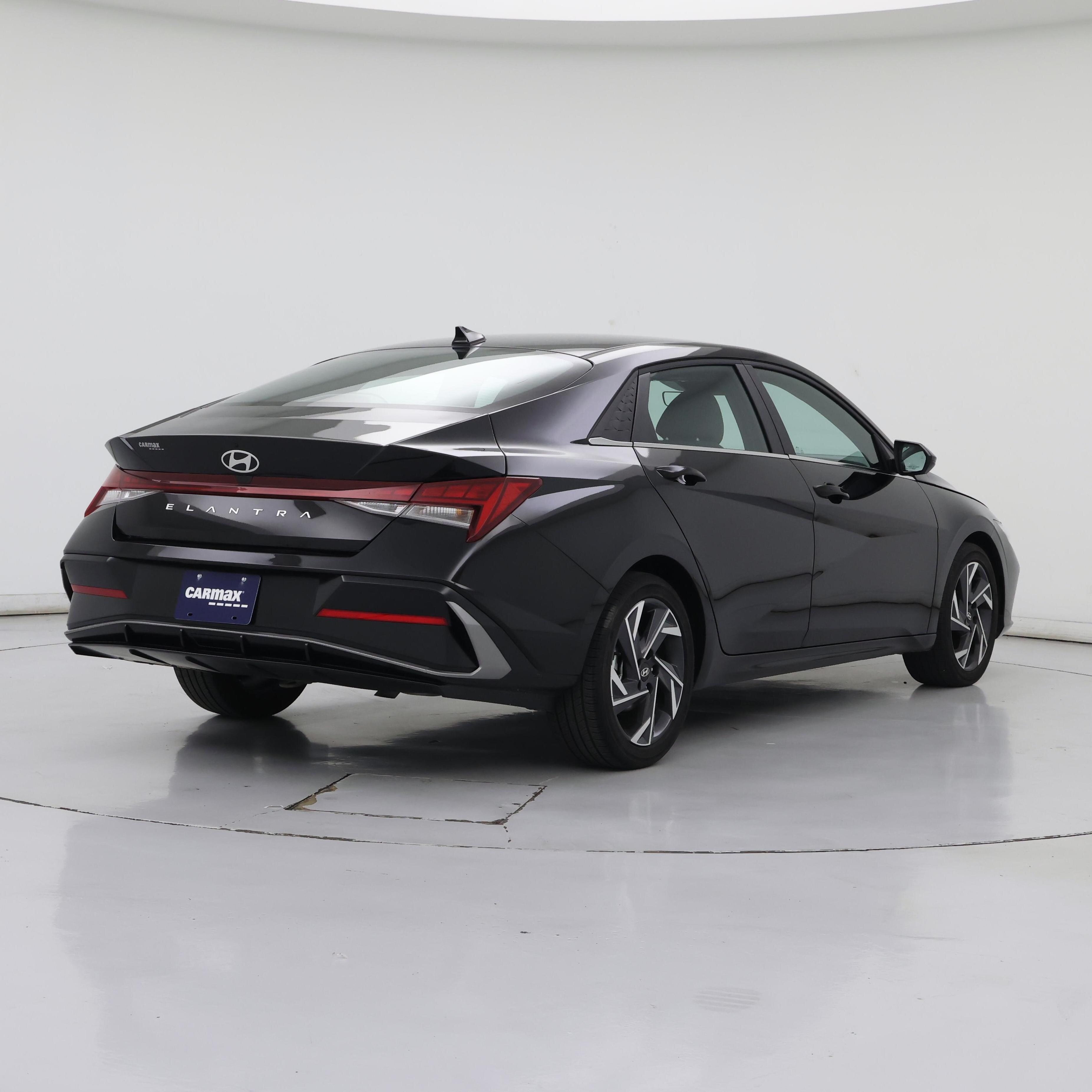 Thumbnail: 2025 Hyundai Elantra - 8