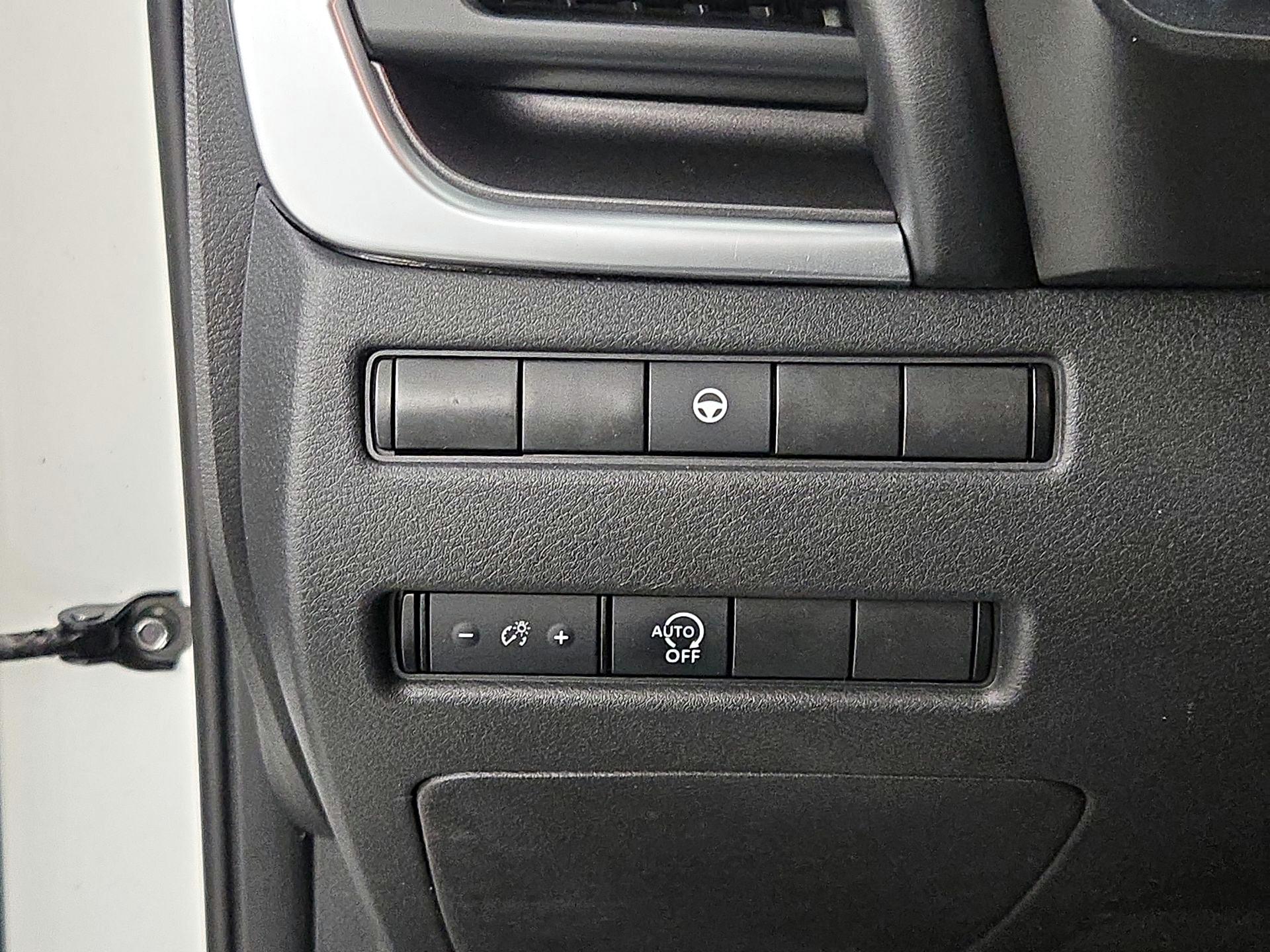 Thumbnail: 2023 Nissan Rogue - 13