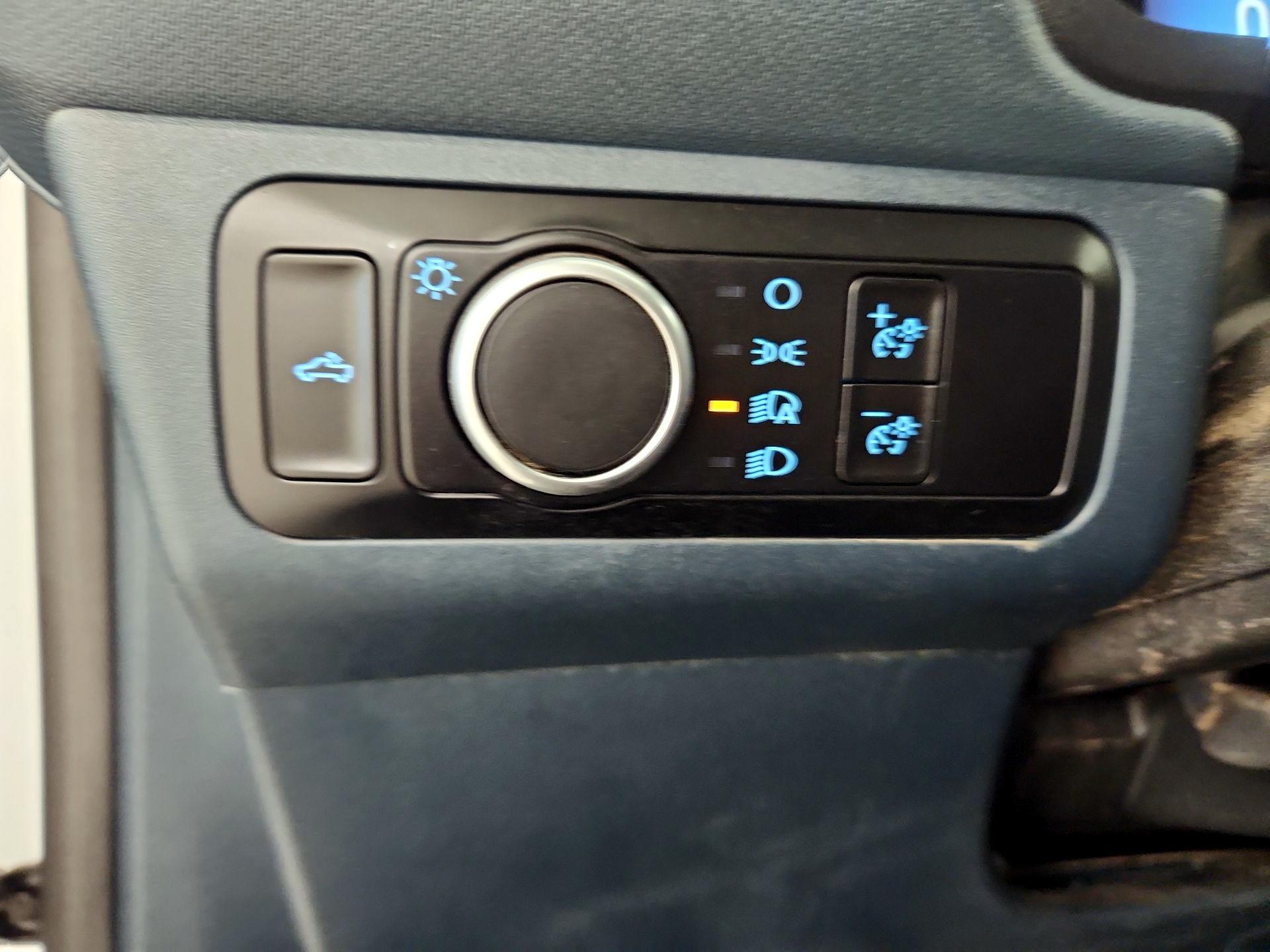 Thumbnail: 2025 Ford Maverick - 13