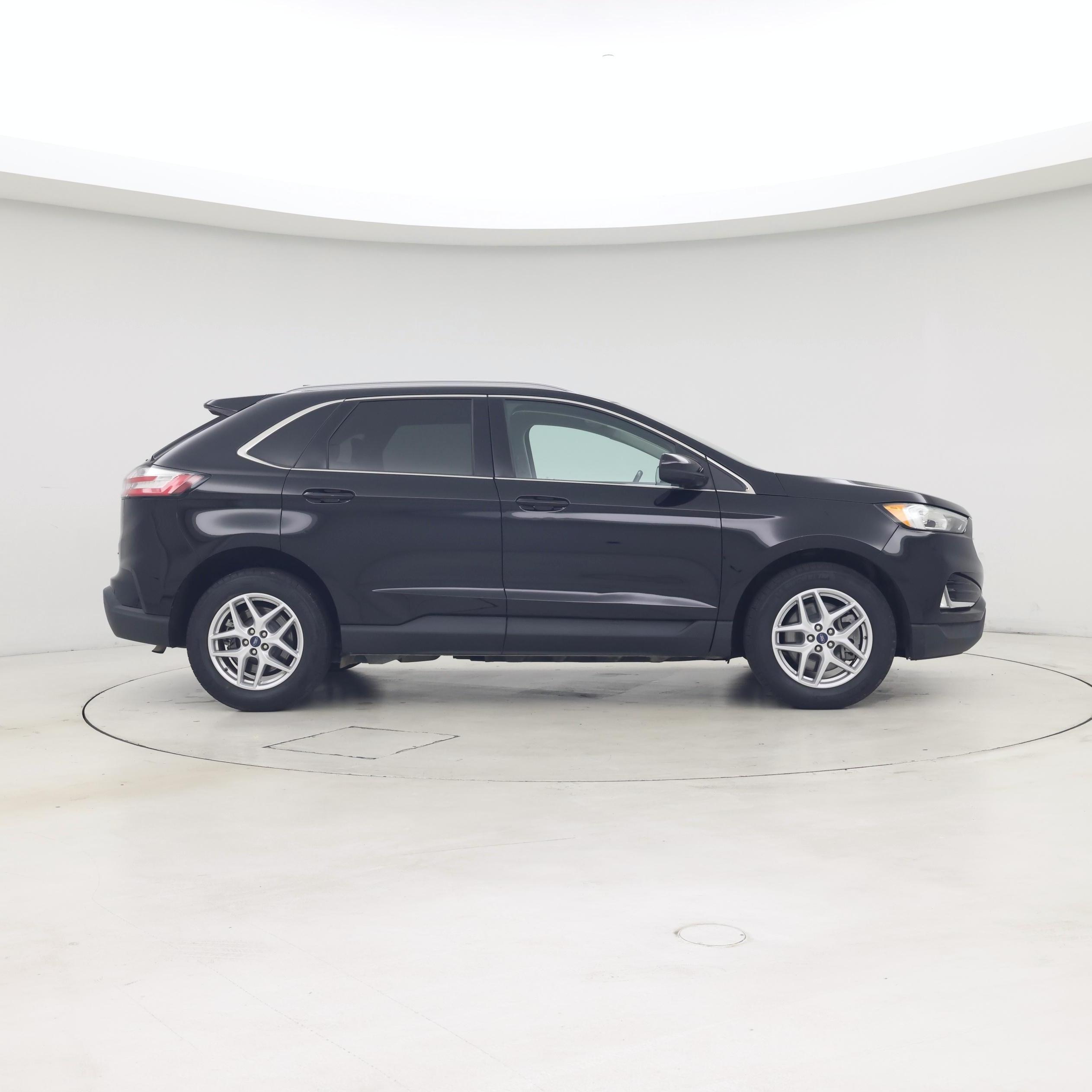 Thumbnail: 2022 Ford Edge - 7