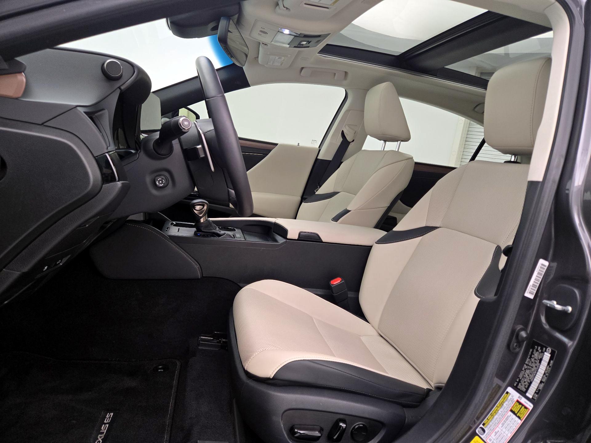 Thumbnail: 2023 Lexus ES - 11