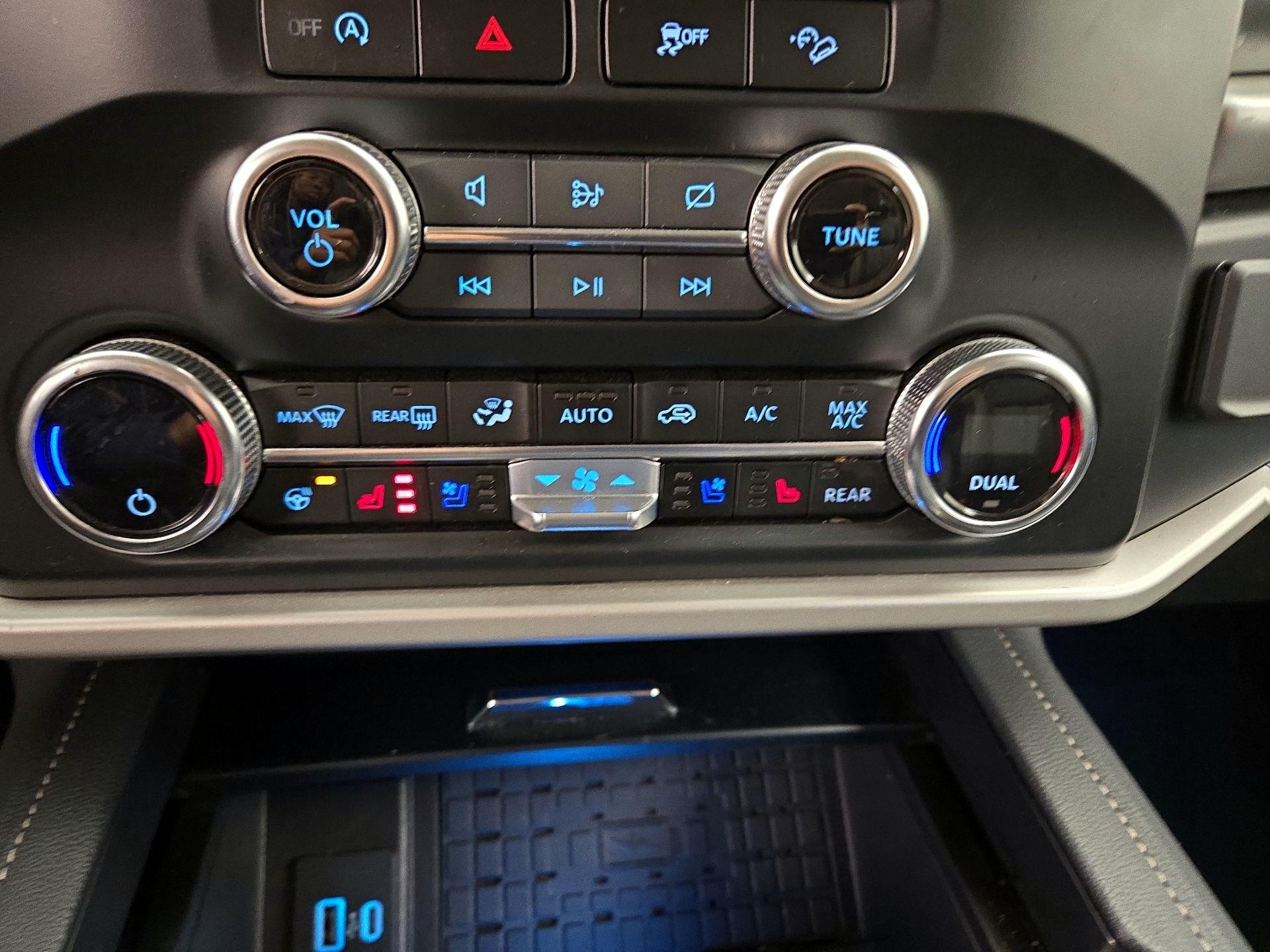 Thumbnail: 2024 Ford Expedition - 17