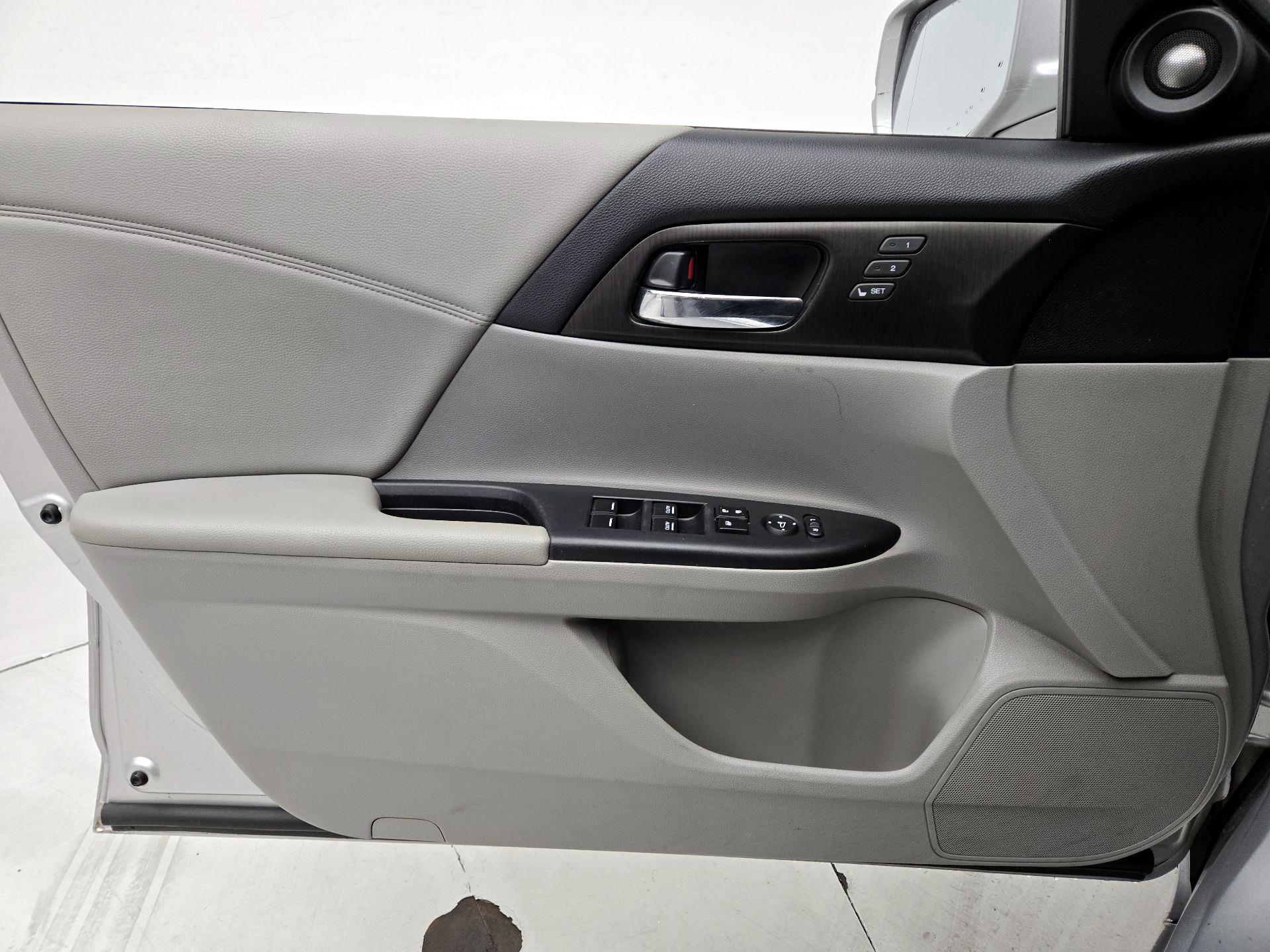 Thumbnail: 2014 Honda Accord - 12