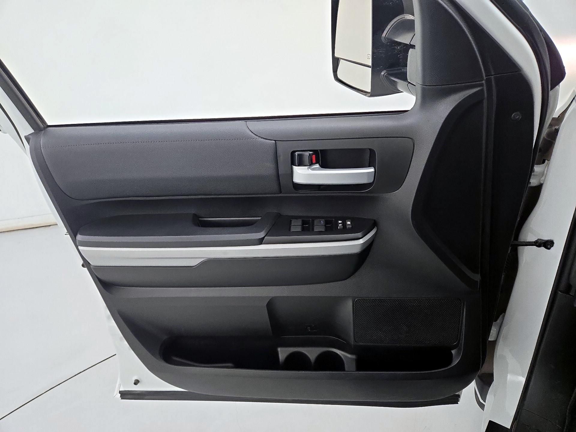 Thumbnail: 2021 Toyota Tundra - 12