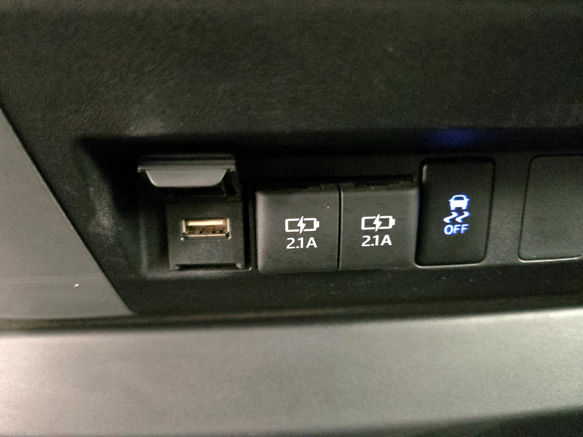 Thumbnail: 2021 Toyota Tundra - 18