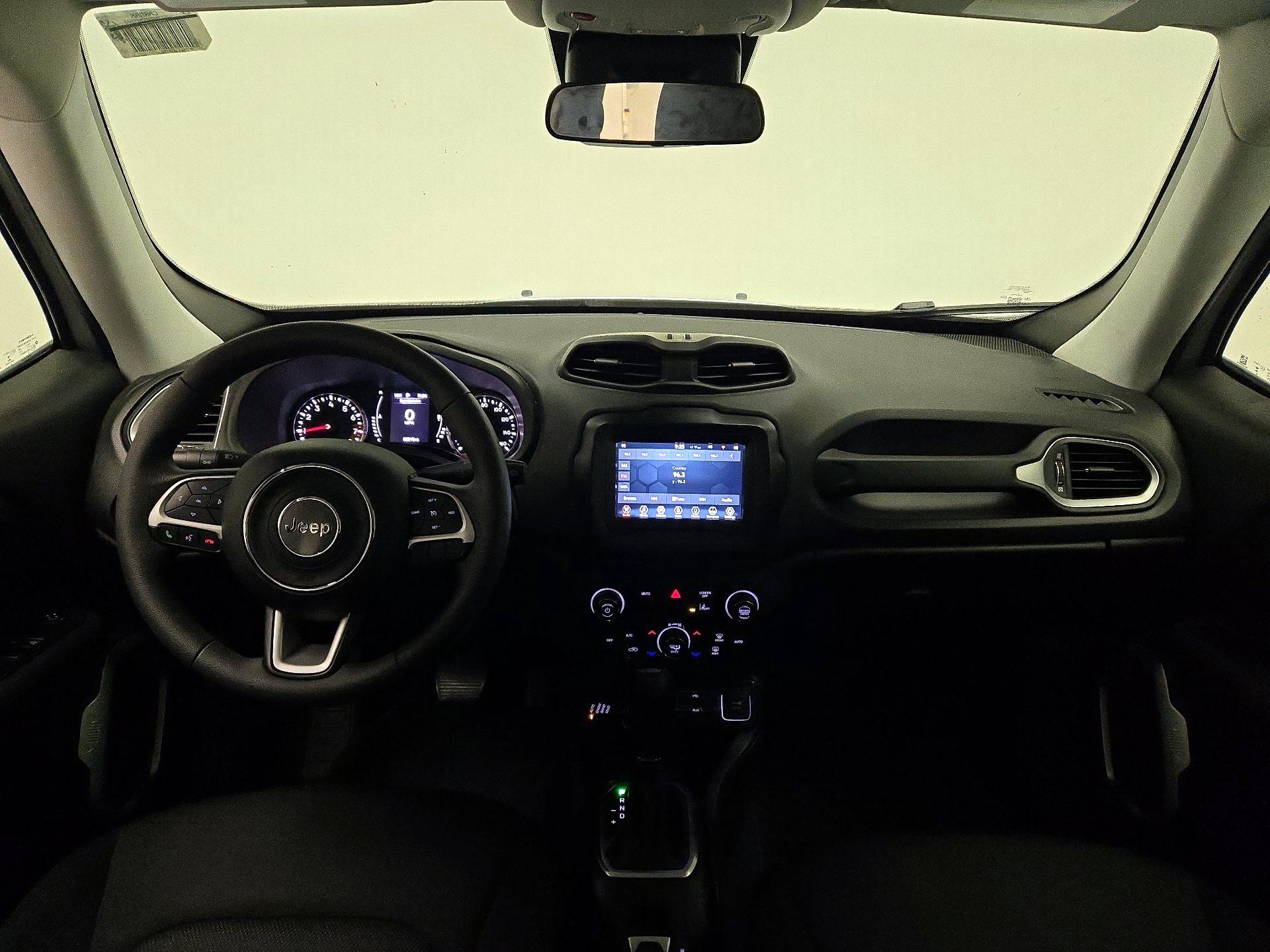 Thumbnail: 2021 Jeep Renegade - 9