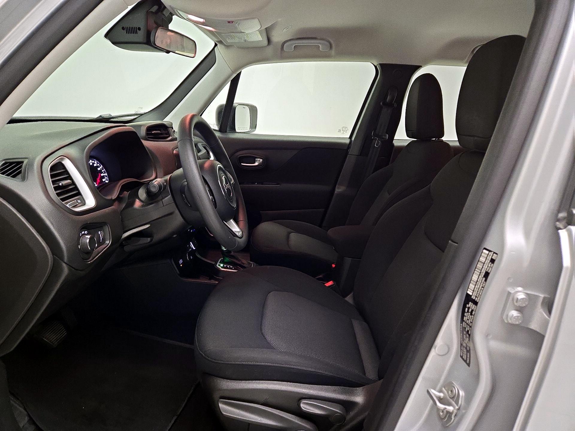 Thumbnail: 2021 Jeep Renegade - 11