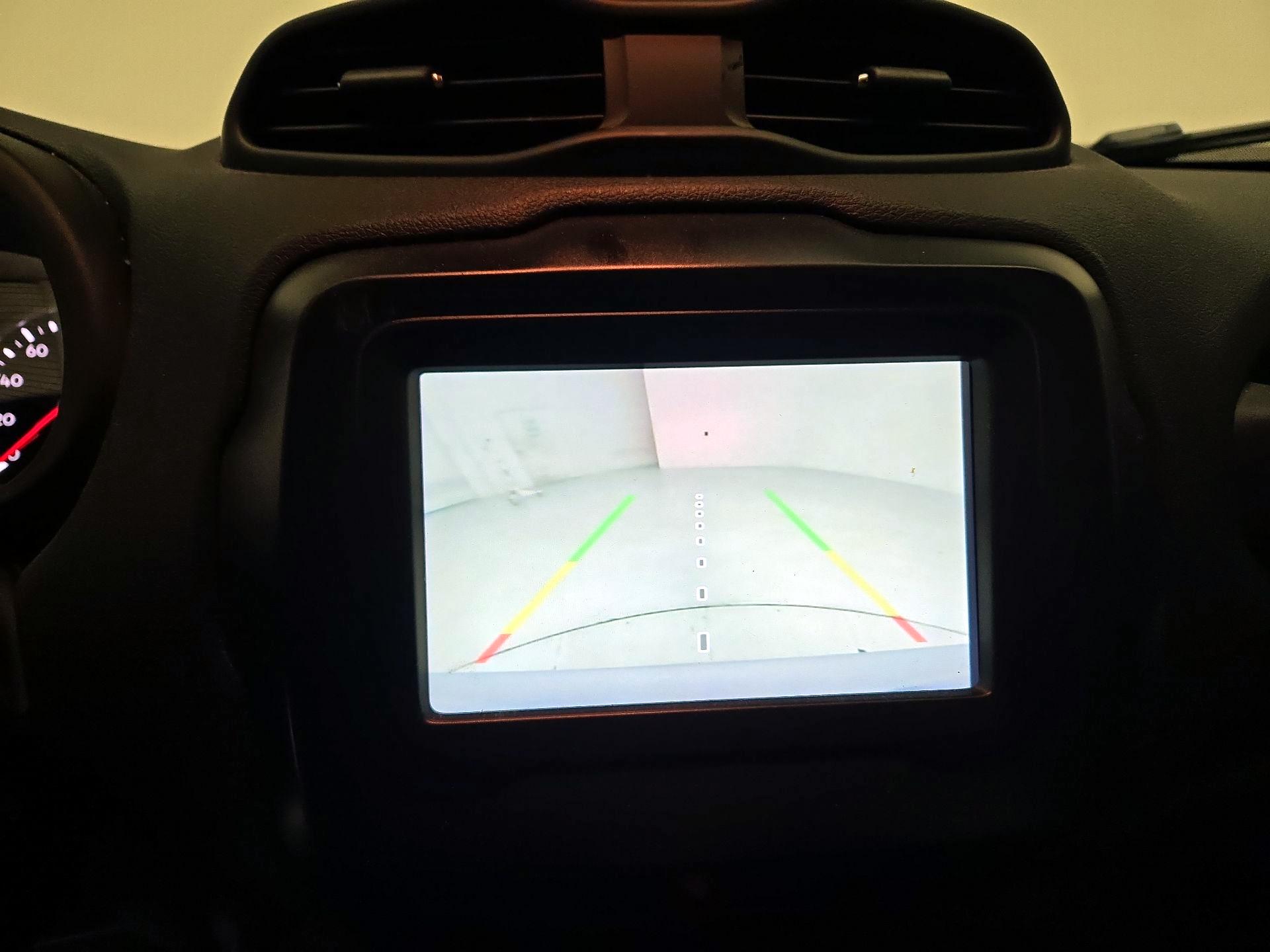 Thumbnail: 2021 Jeep Renegade - 14