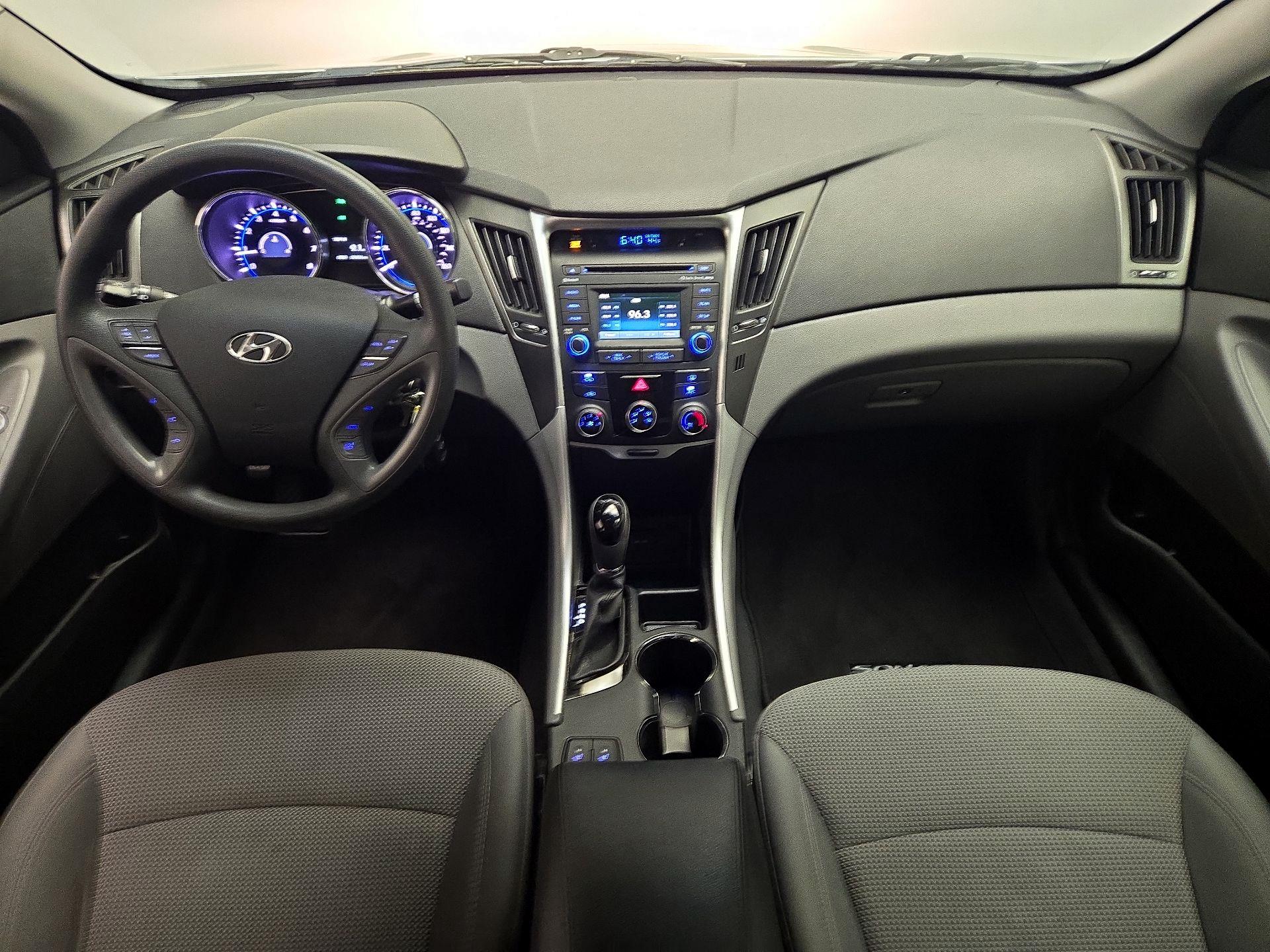 Thumbnail: 2014 Hyundai Sonata - 9
