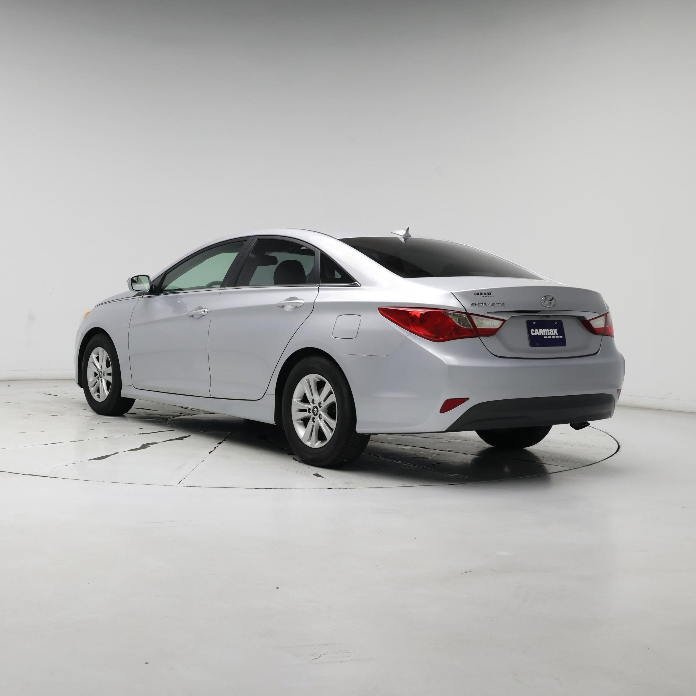 Thumbnail: 2014 Hyundai Sonata - 2