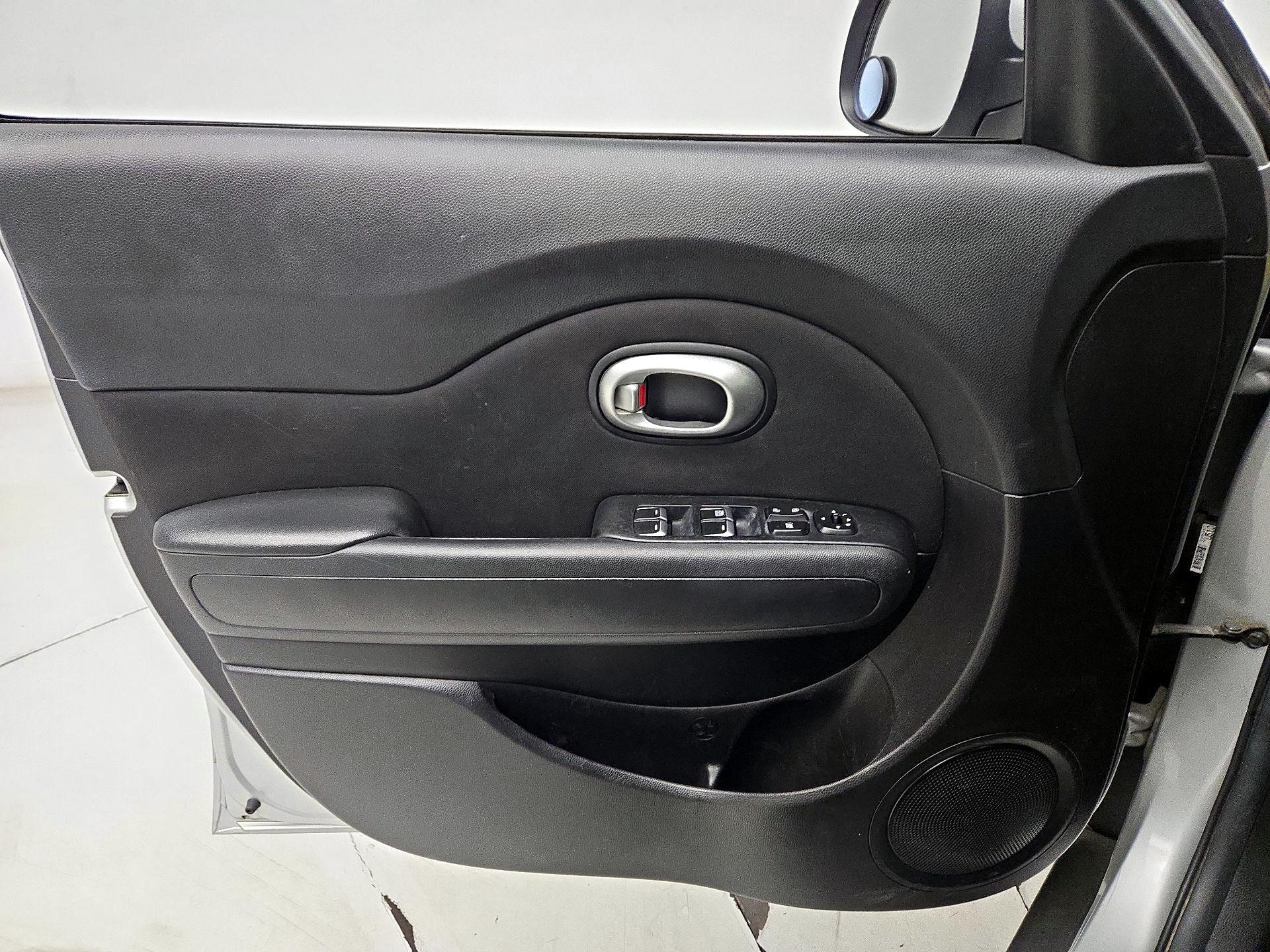 Thumbnail: 2018 Kia Soul - 12