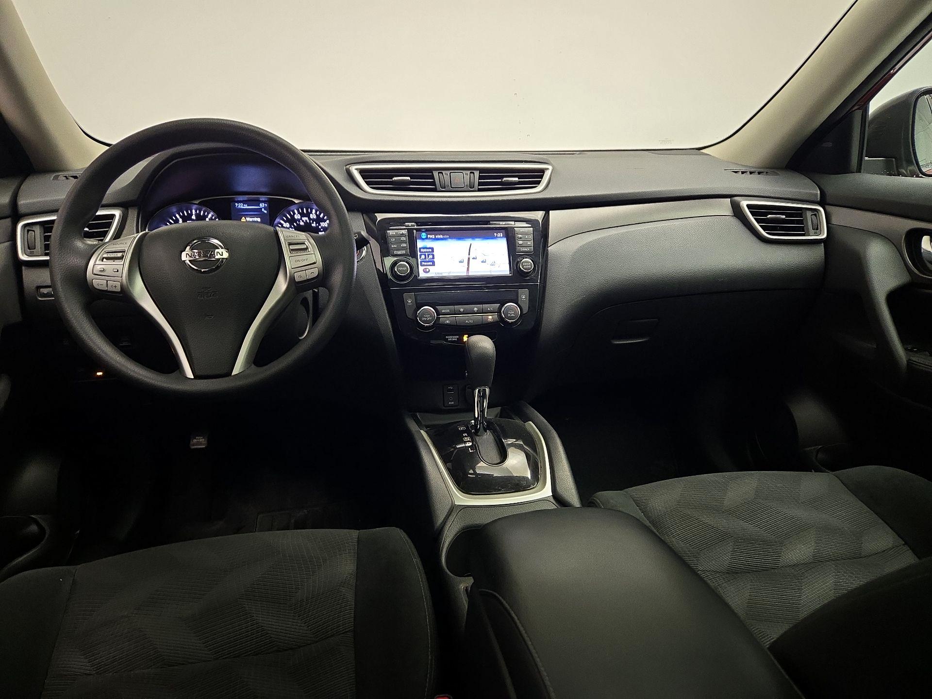 Thumbnail: 2016 Nissan Rogue - 9