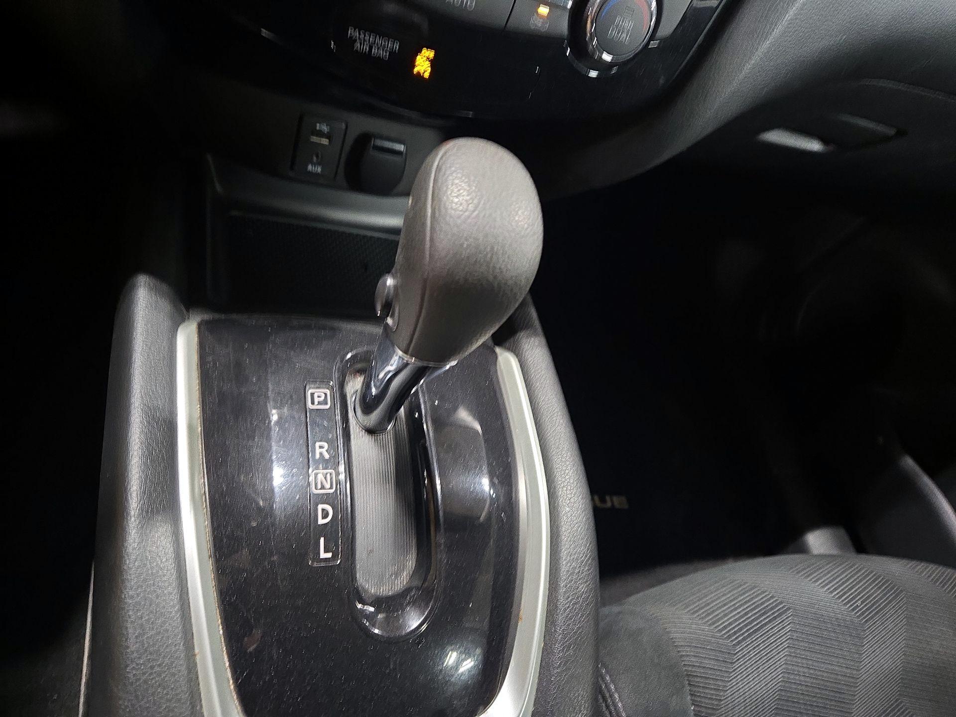 Thumbnail: 2016 Nissan Rogue - 18