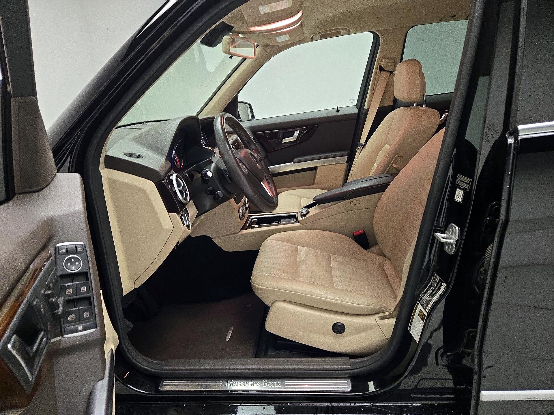 Thumbnail: 2015 Mercedes-Benz GLK - 11