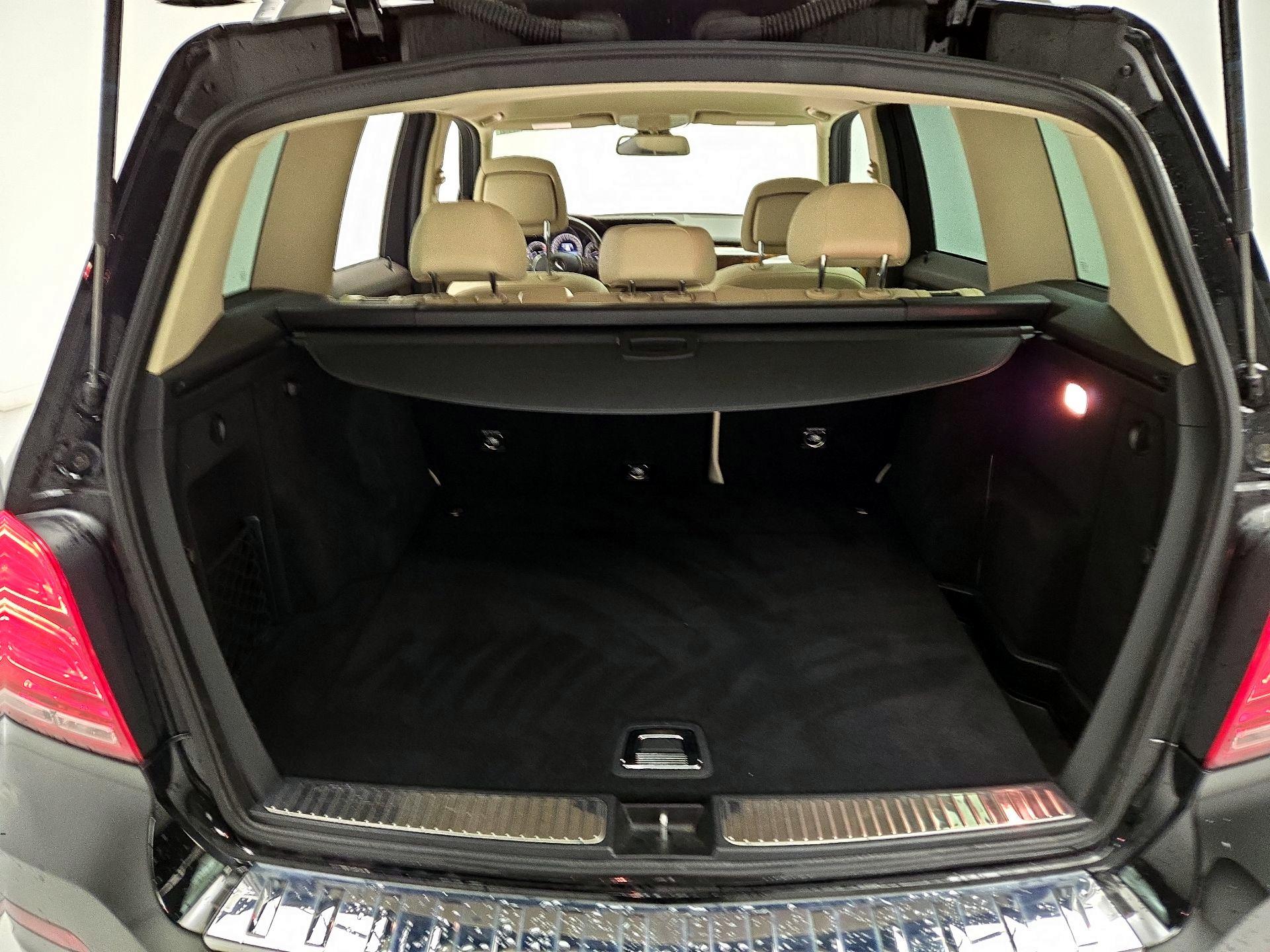 Thumbnail: 2015 Mercedes-Benz GLK - 19