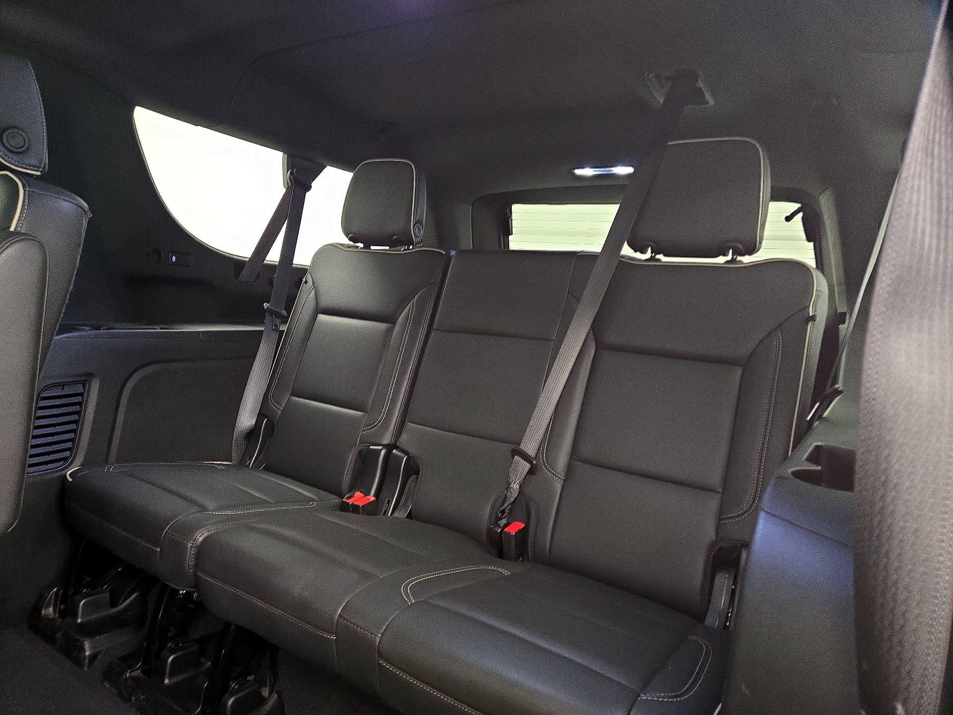 Thumbnail: 2023 Chevrolet Suburban - 20