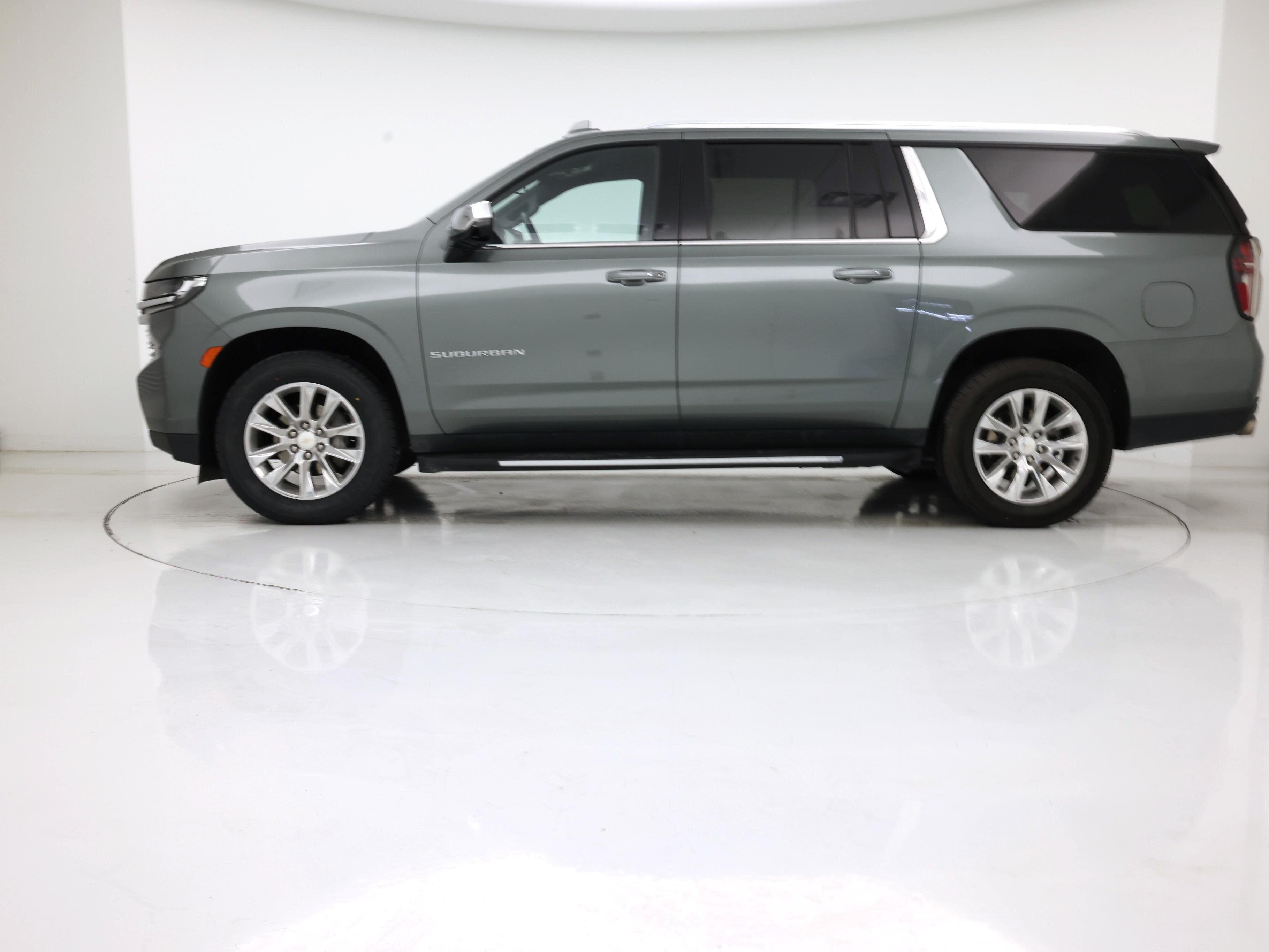 Thumbnail: 2023 Chevrolet Suburban - 3