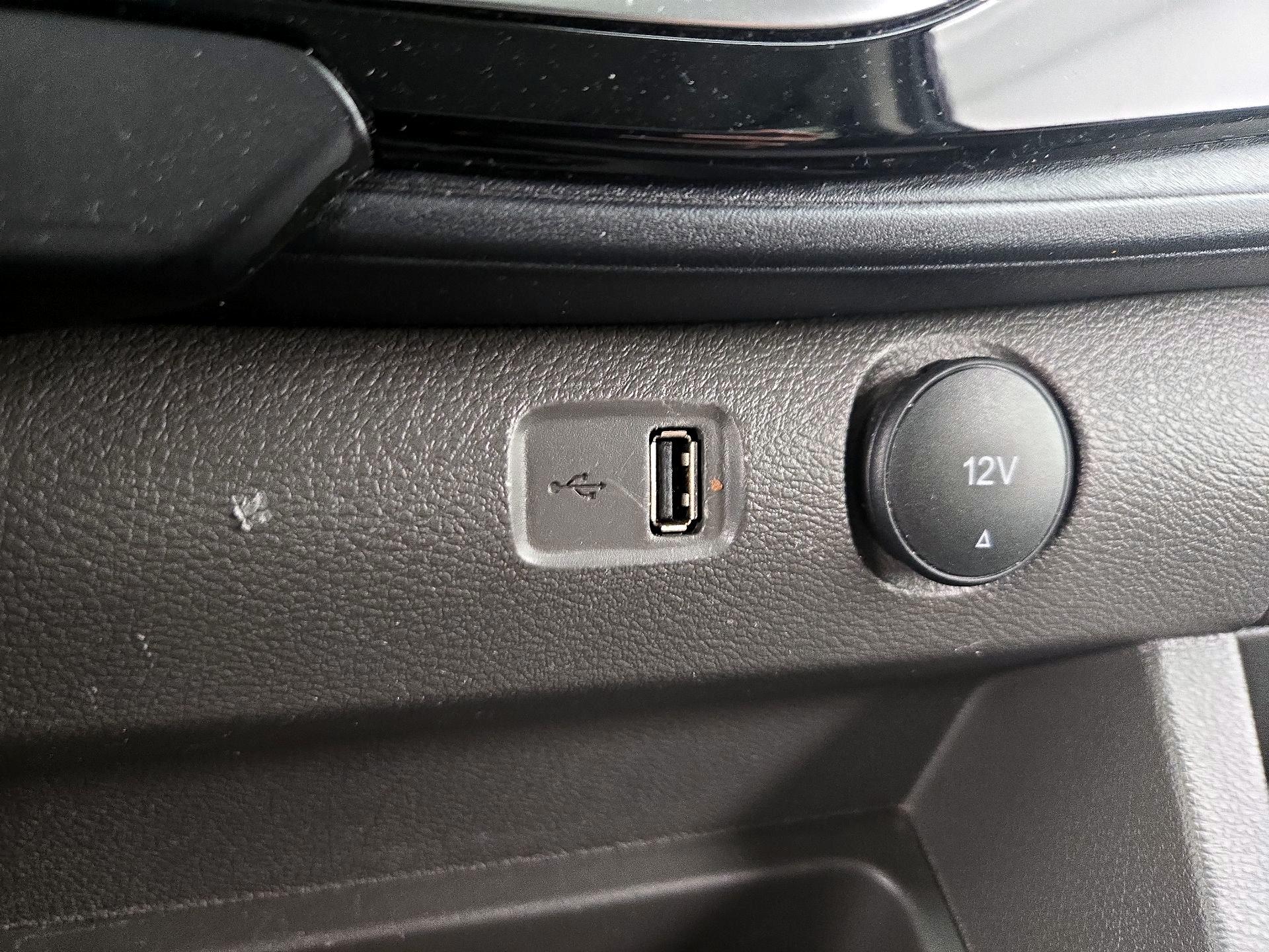 Thumbnail: 2023 Ford Transit Series - 19