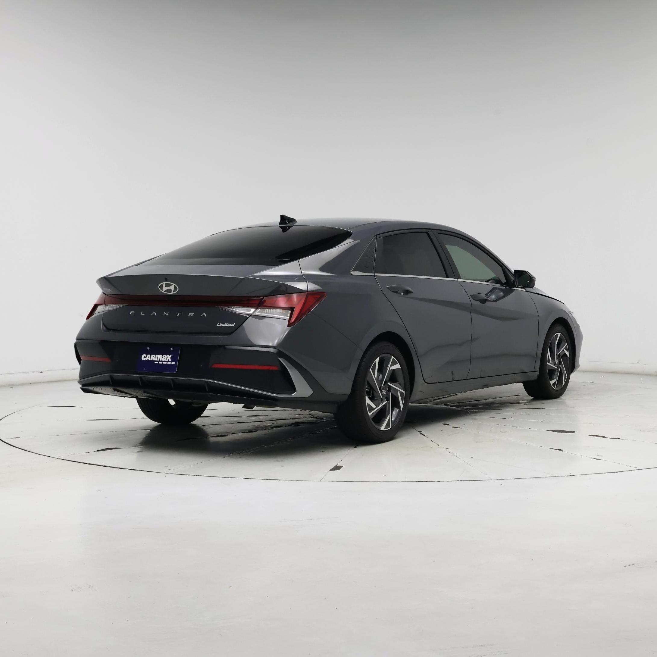 Thumbnail: 2024 Hyundai Elantra - 8